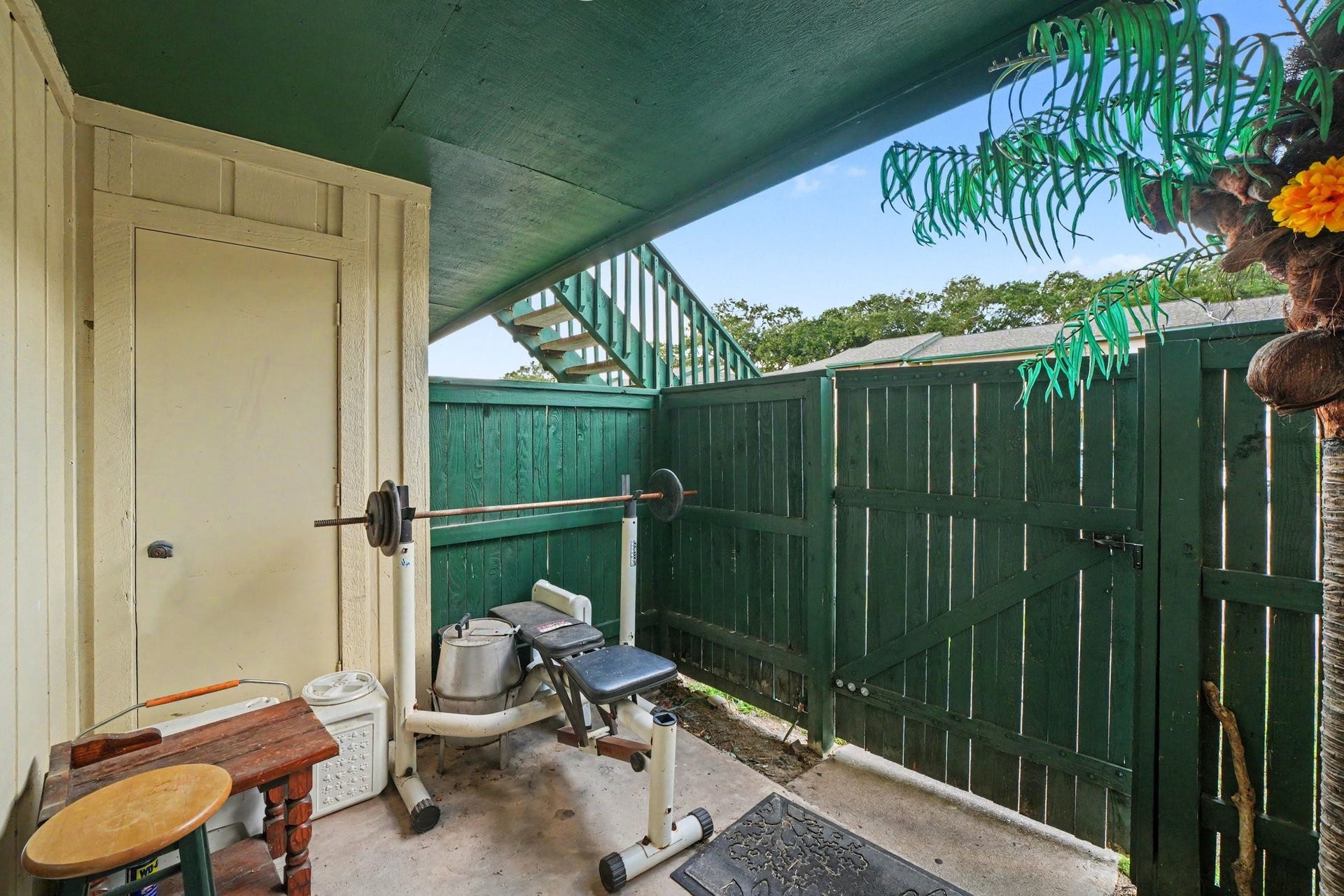 1516 Bay Area Boulevard, #F15, Houston, TX 77058 1516 Bay Area Boulevard, #F15, Houston, TX 77058