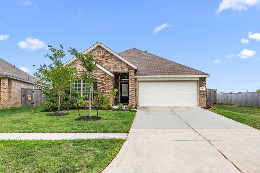 Property photo for 9802 Highland Harvest Drive, Baytown, TX