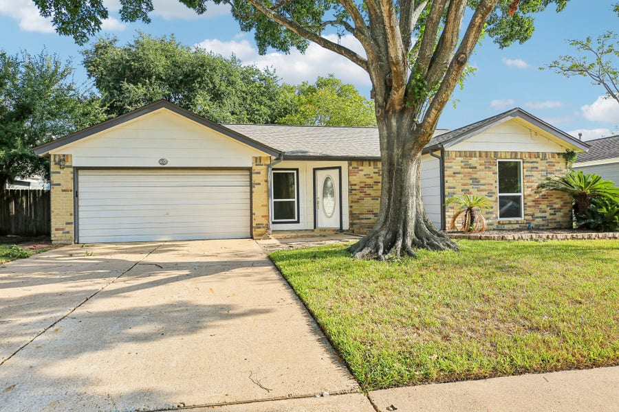 Property photo for 22014 Calderbrook Drive, Katy, TX