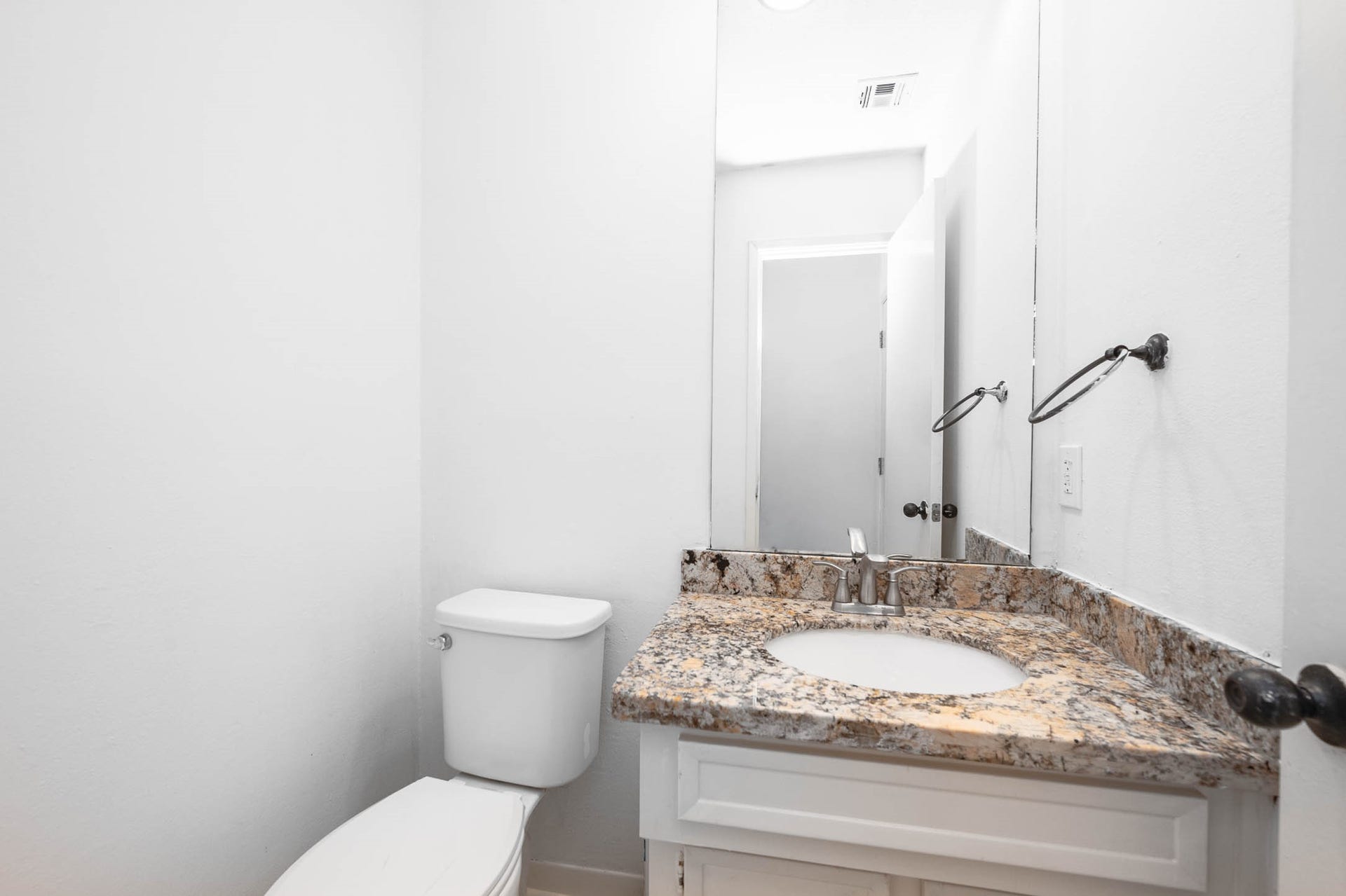 3142 Frontier Drive, Sugar Land, TX 77479