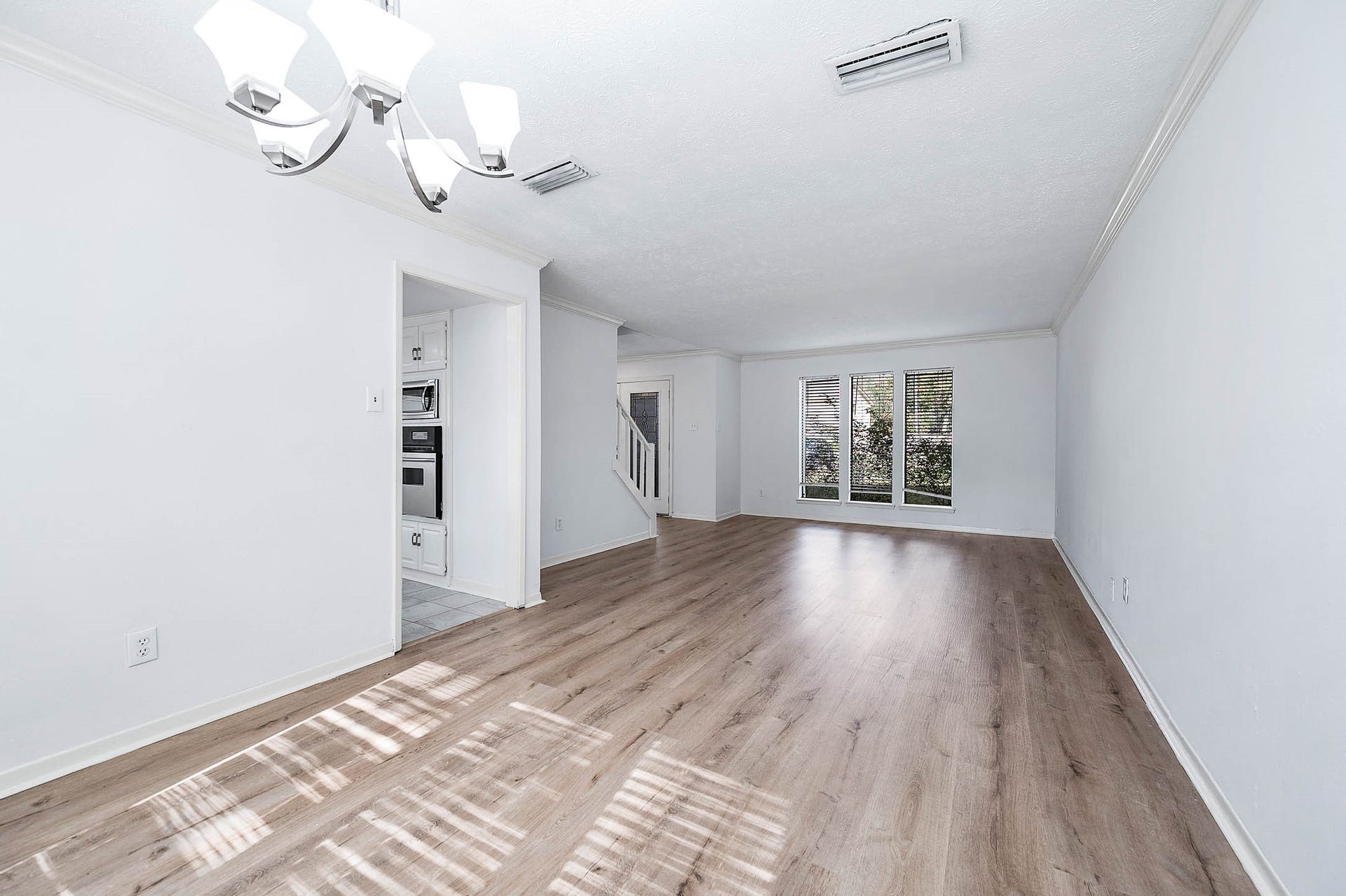 3142 Frontier Drive, Sugar Land, TX 77479