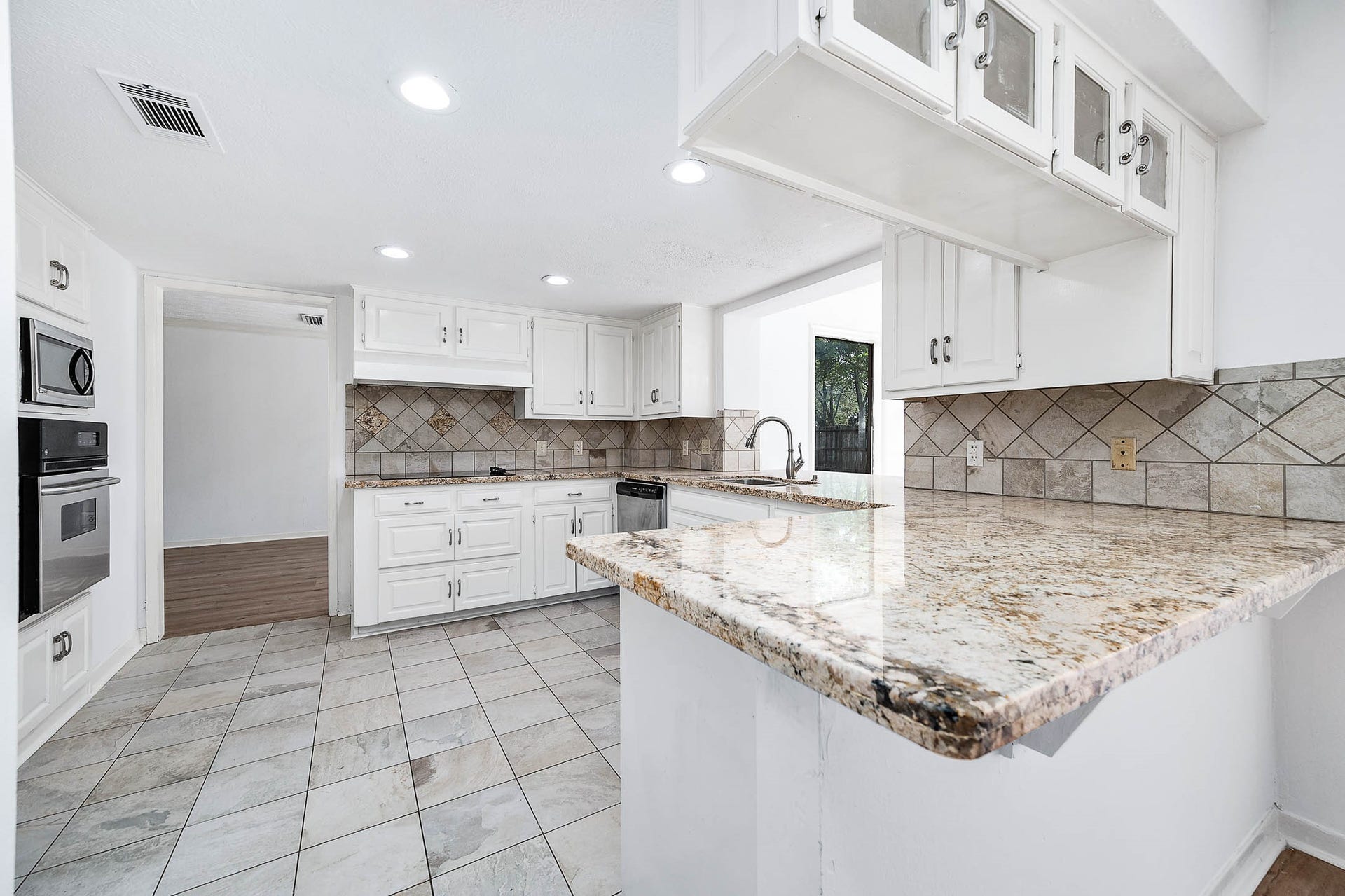 3142 Frontier Drive, Sugar Land, TX 77479