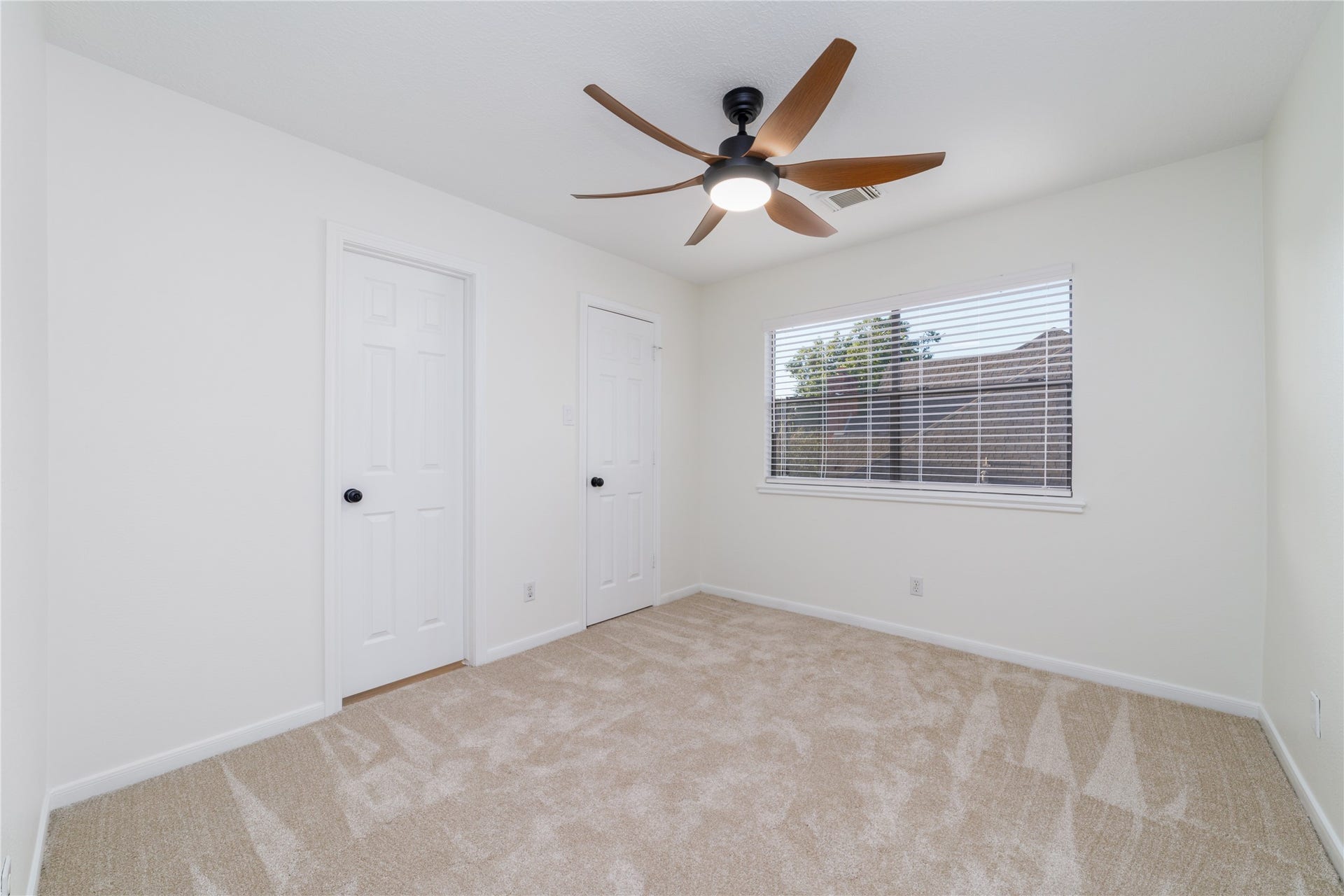 2006 Woodland Drive, Richmond, TX 77406