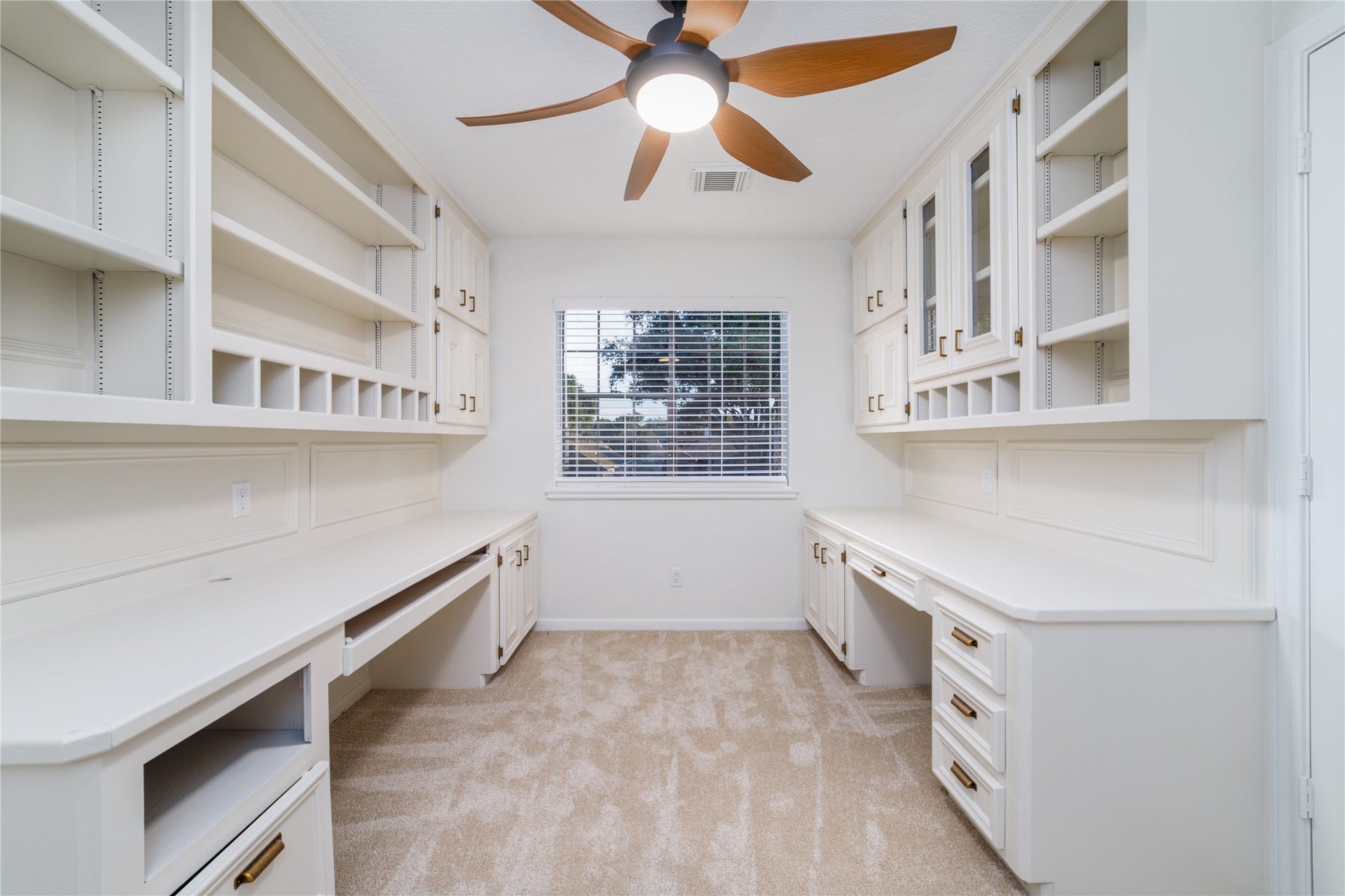 2006 Woodland Drive, Richmond, TX 77406