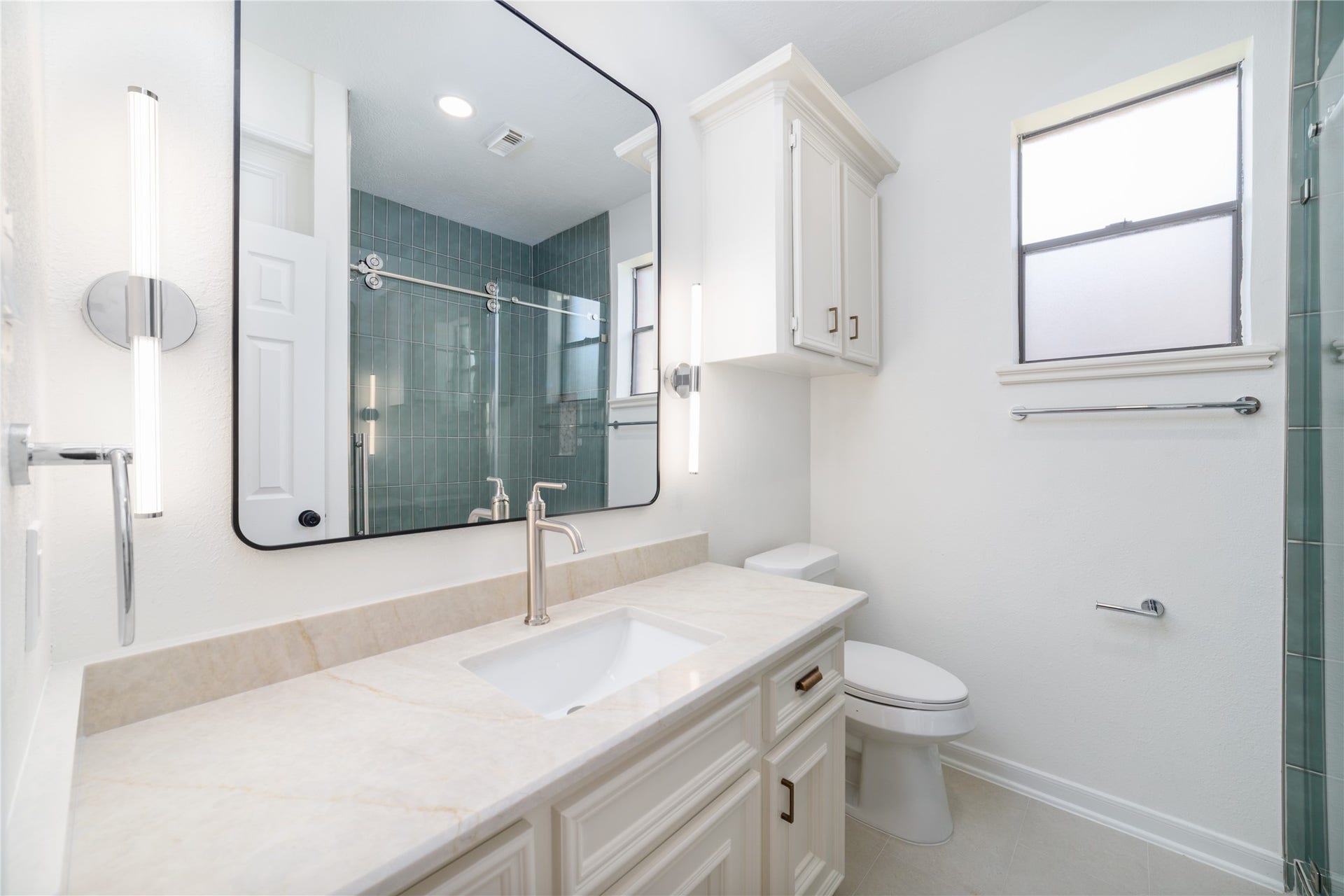 2006 Woodland Drive, Richmond, TX 77406
