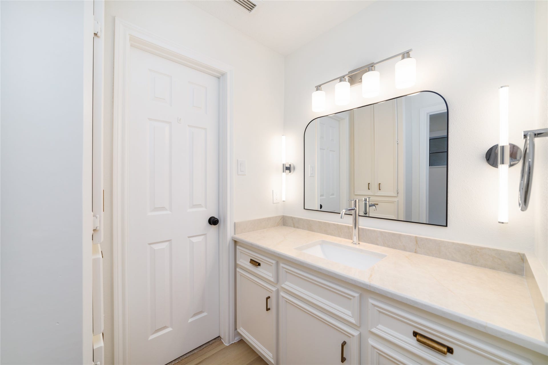 2006 Woodland Drive, Richmond, TX 77406