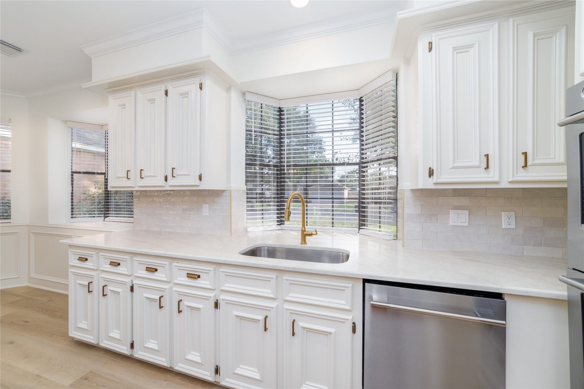 2006 Woodland Drive, Richmond, TX 77406