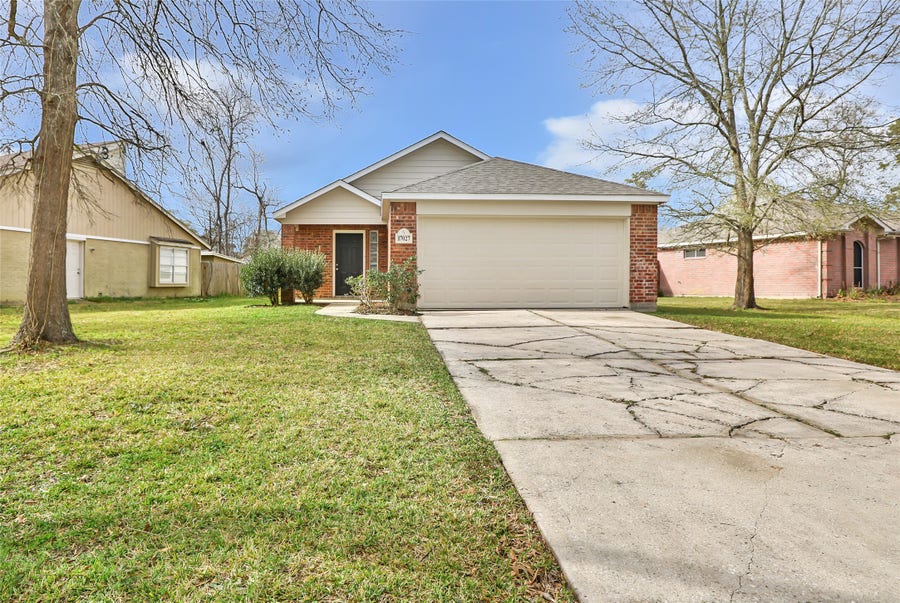 Property photo for 17027 Pelorus Way, Crosby, TX