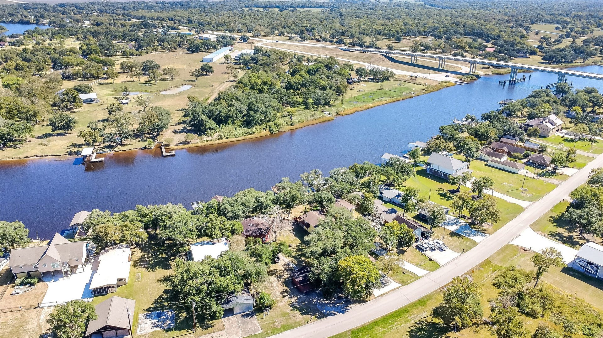 6674 County Road 659, Brazoria, TX 77422 6674 County Road 659, Brazoria, TX 77422
