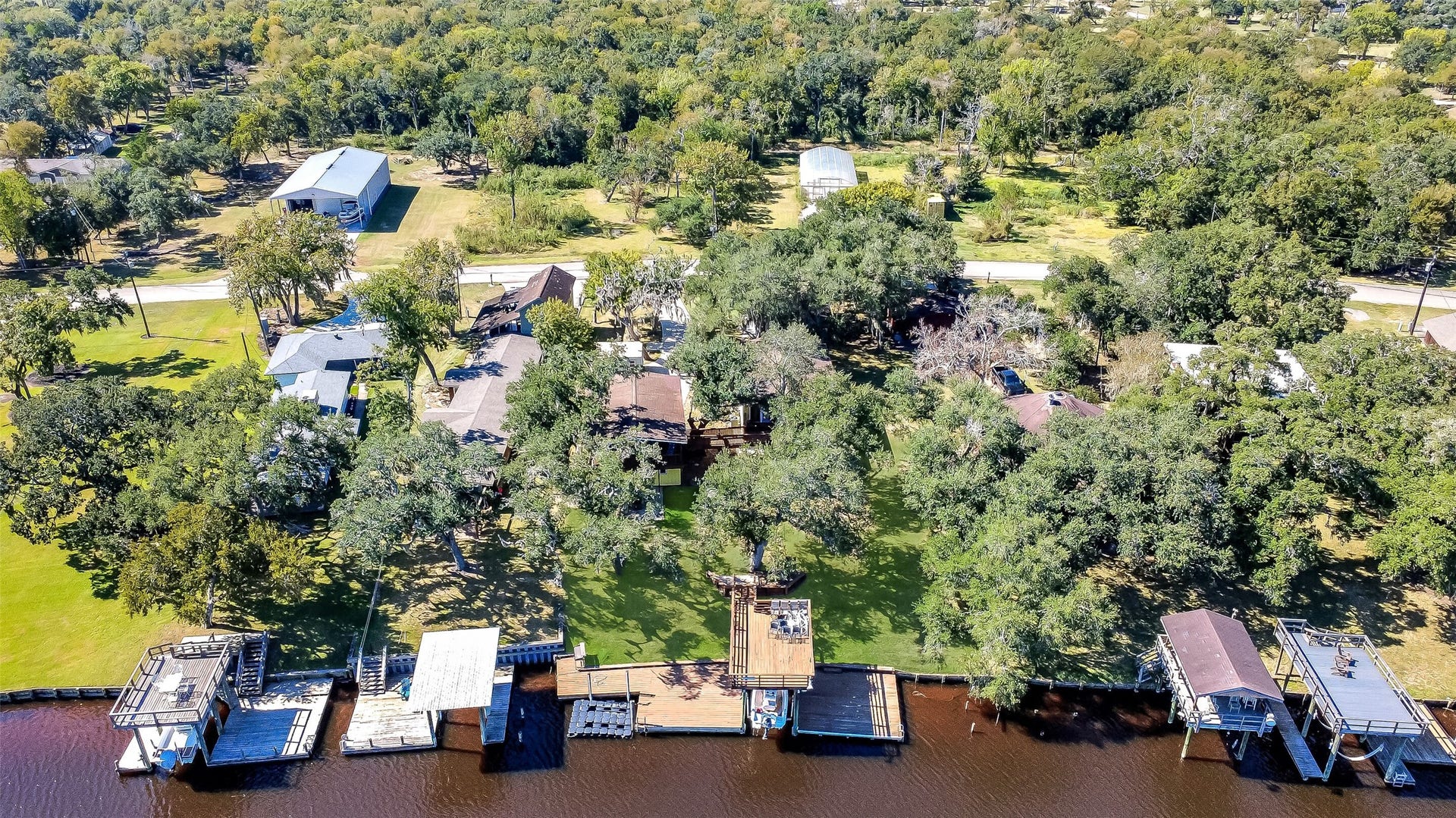 6674 County Road 659, Brazoria, TX 77422 6674 County Road 659, Brazoria, TX 77422