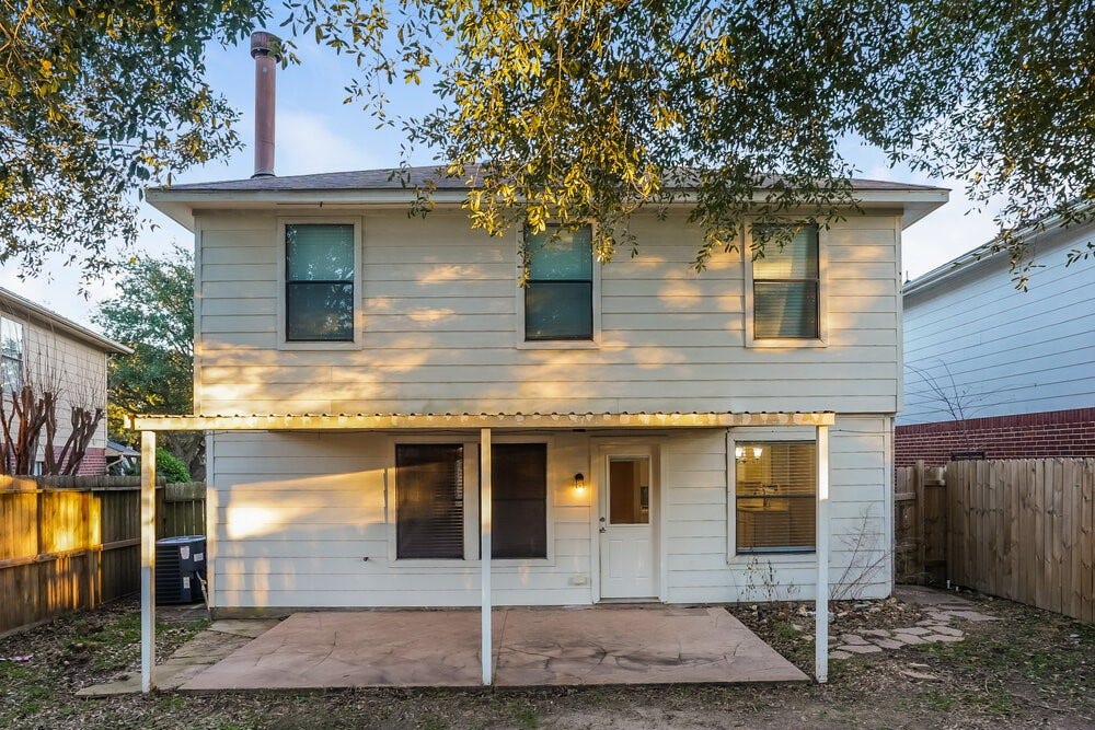 19515 Rocky Bank Drive, Tomball, TX 77375 19515 Rocky Bank Drive, Tomball, TX 77375