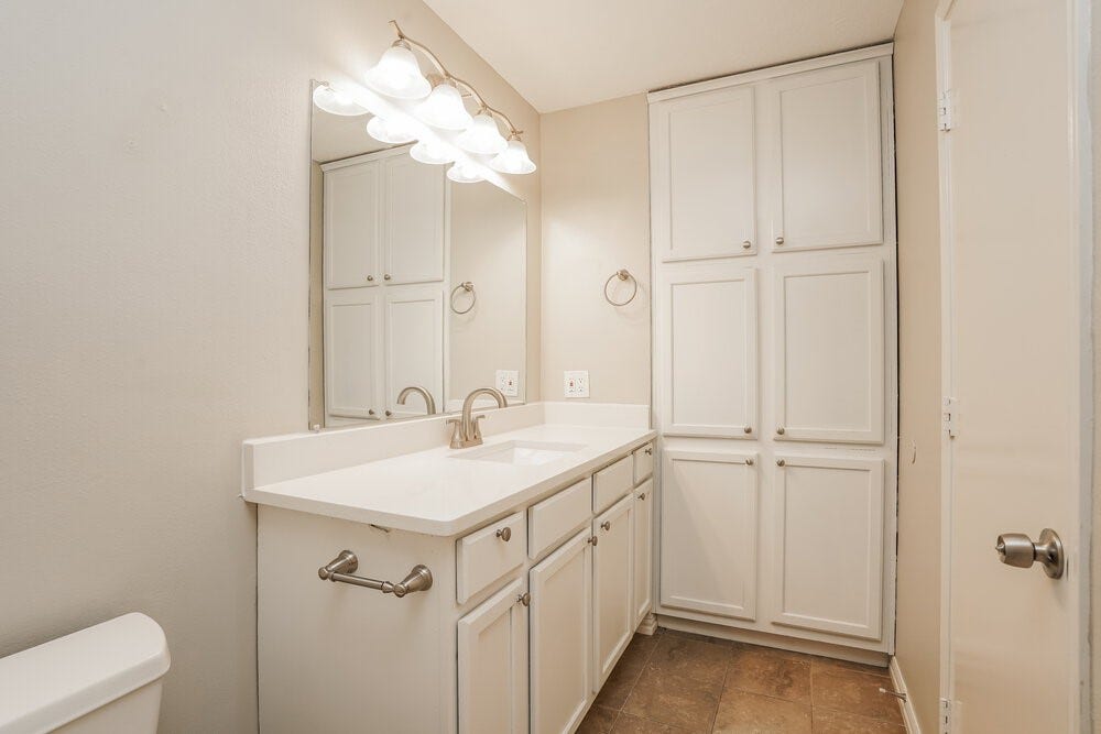 19515 Rocky Bank Drive, Tomball, TX 77375 19515 Rocky Bank Drive, Tomball, TX 77375