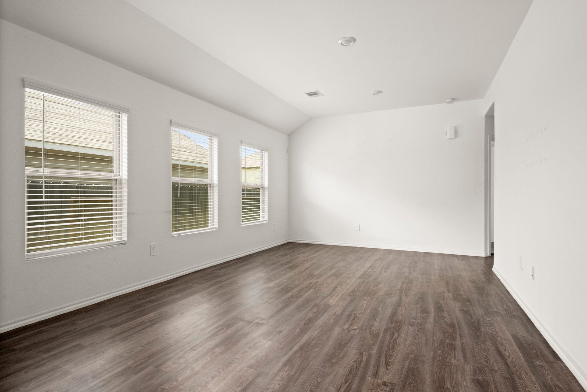 843 Deerhurst, Magnolia, TX 77354 843 Deerhurst, Magnolia, TX 77354