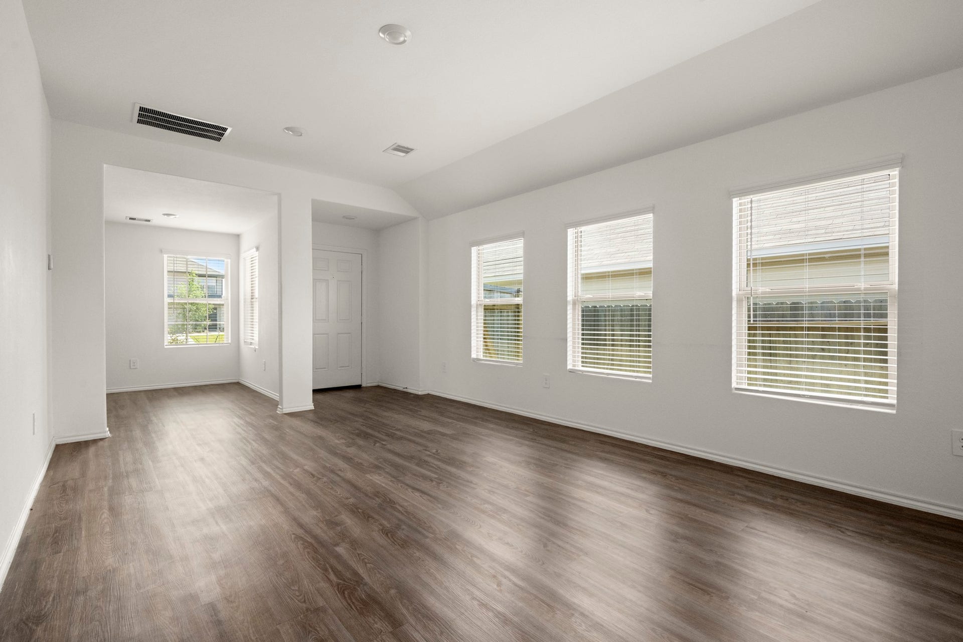 843 Deerhurst, Magnolia, TX 77354 843 Deerhurst, Magnolia, TX 77354