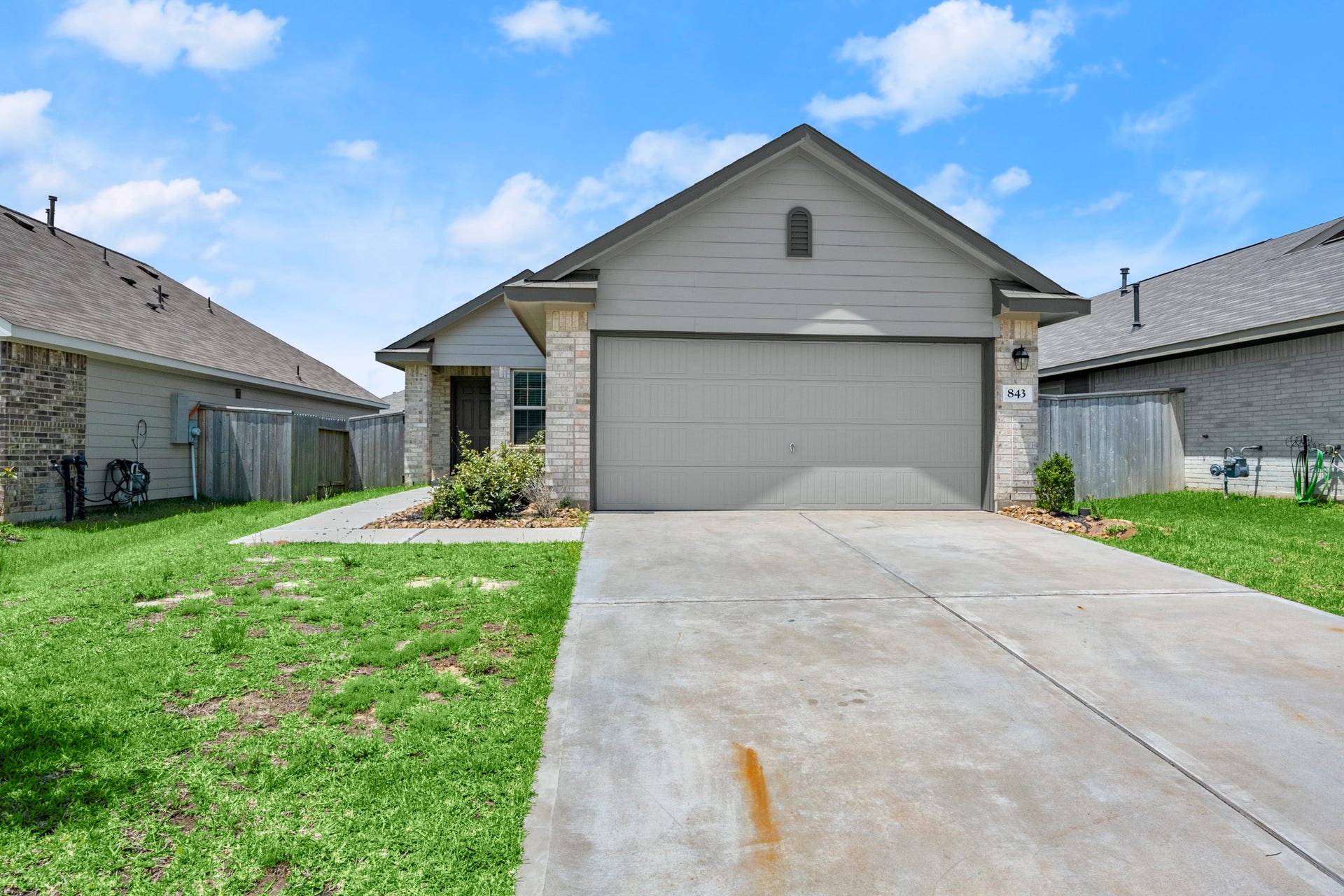 843 Deerhurst, Magnolia, TX 77354 843 Deerhurst, Magnolia, TX 77354