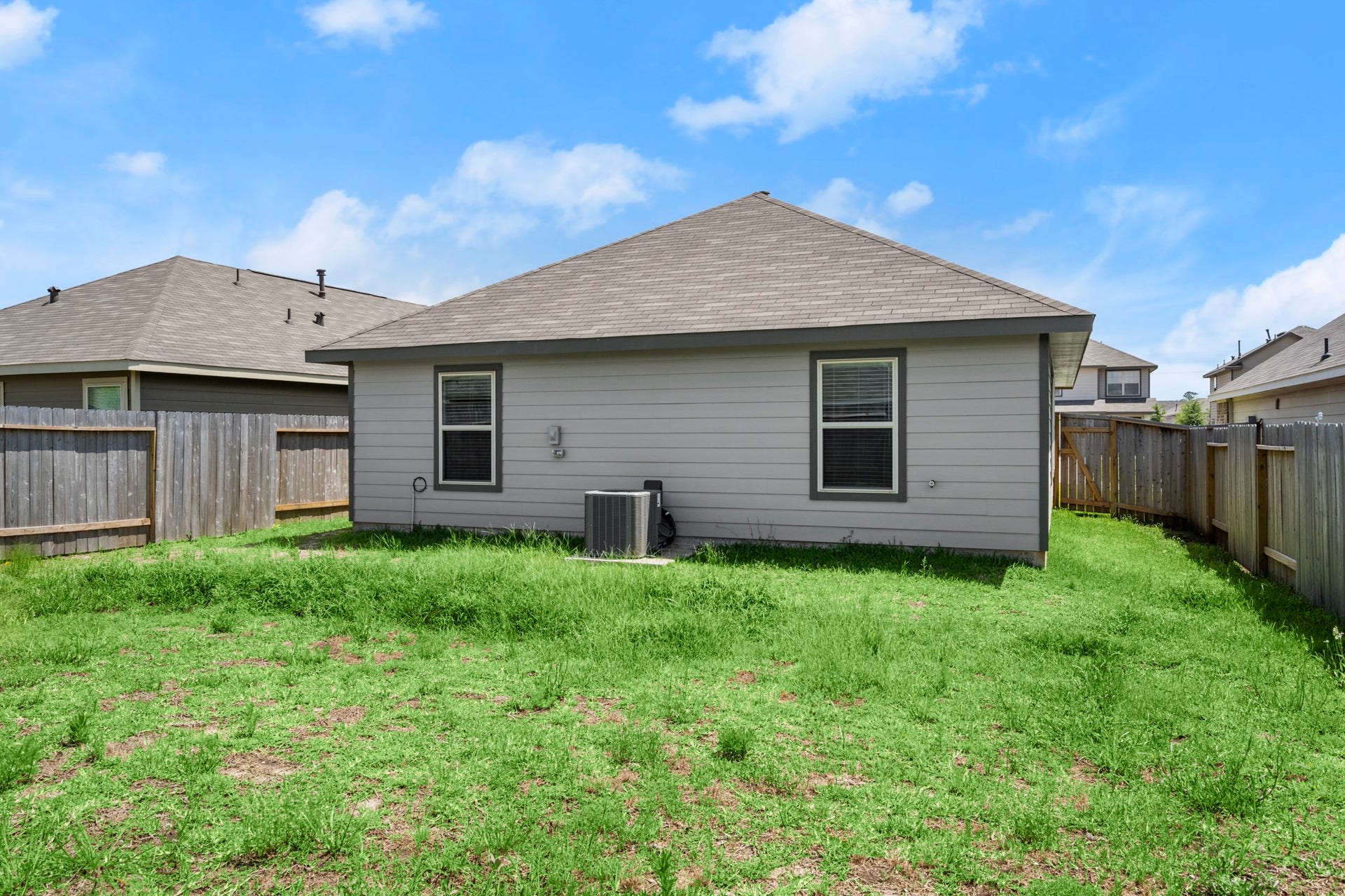 843 Deerhurst, Magnolia, TX 77354 843 Deerhurst, Magnolia, TX 77354