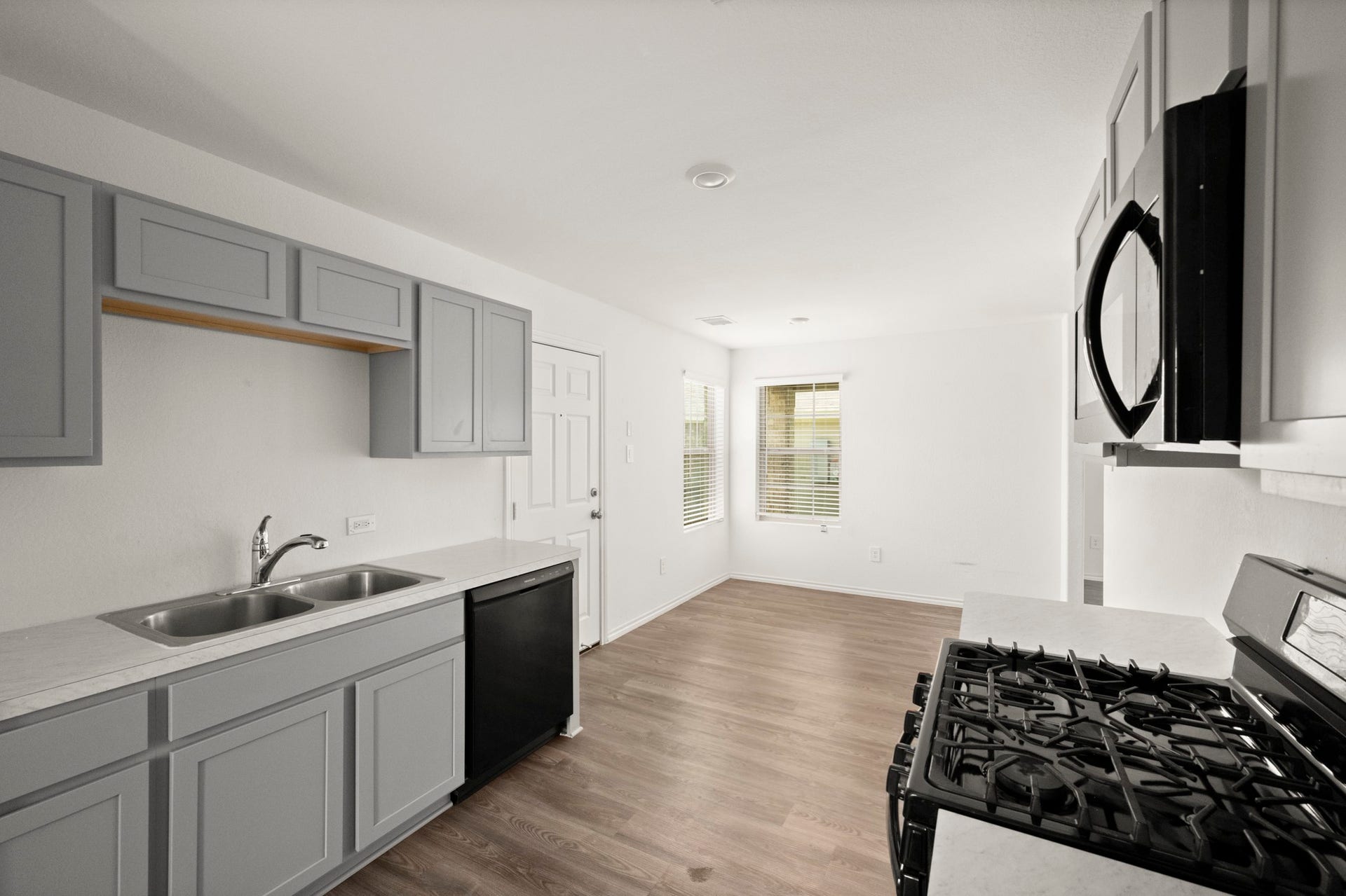 843 Deerhurst, Magnolia, TX 77354 843 Deerhurst, Magnolia, TX 77354