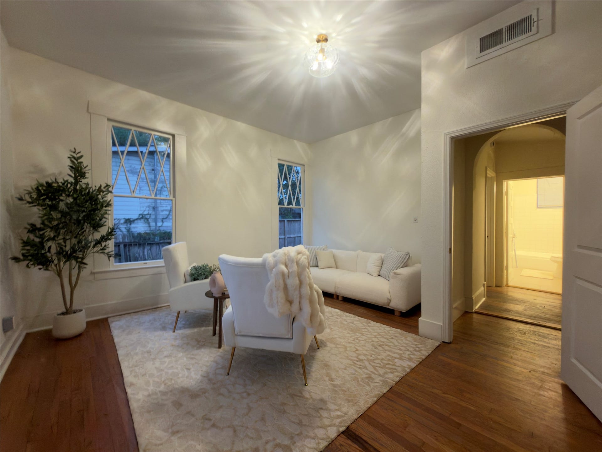 2518 Grant Street, Houston, TX 77006 2518 Grant Street, Houston, TX 77006