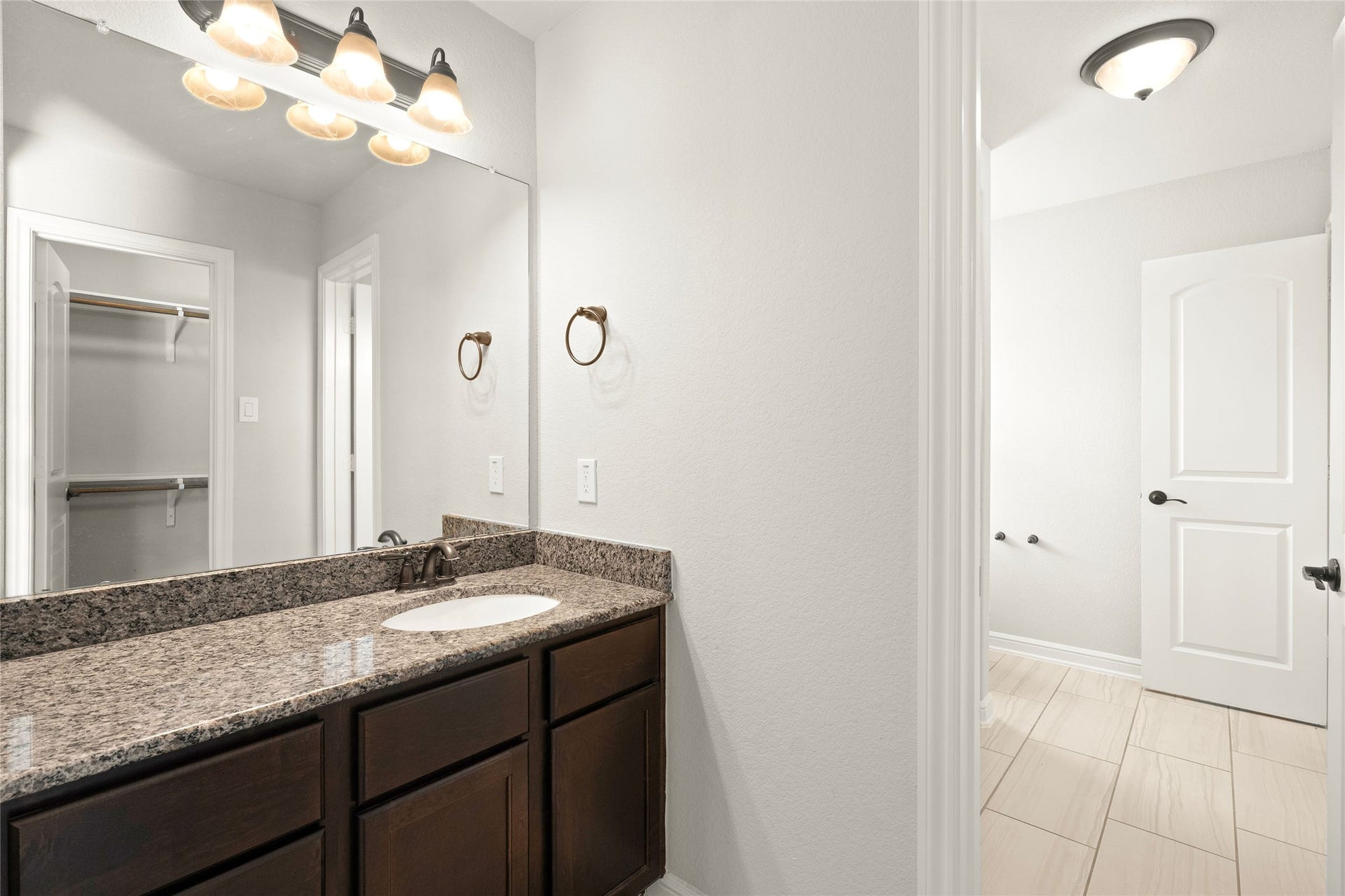 3015 Dawn Light Drive, Rosenberg, TX 77471 3015 Dawn Light Drive, Rosenberg, TX 77471