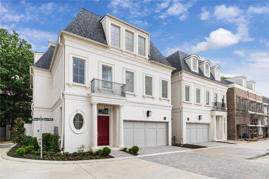 Property photo for 7 Wentworth Gate Path, Houston, TX