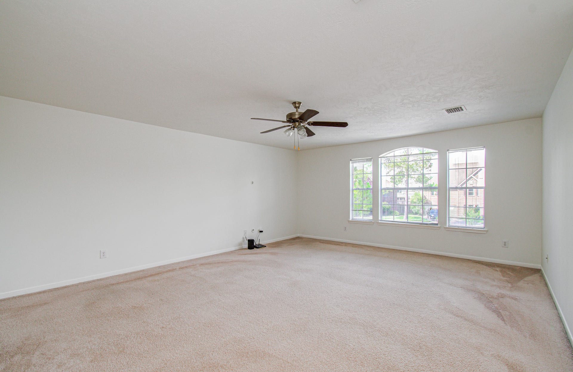 1402 Pine Knot Court, Pearland, TX 77581 Another view of bedroom #2.