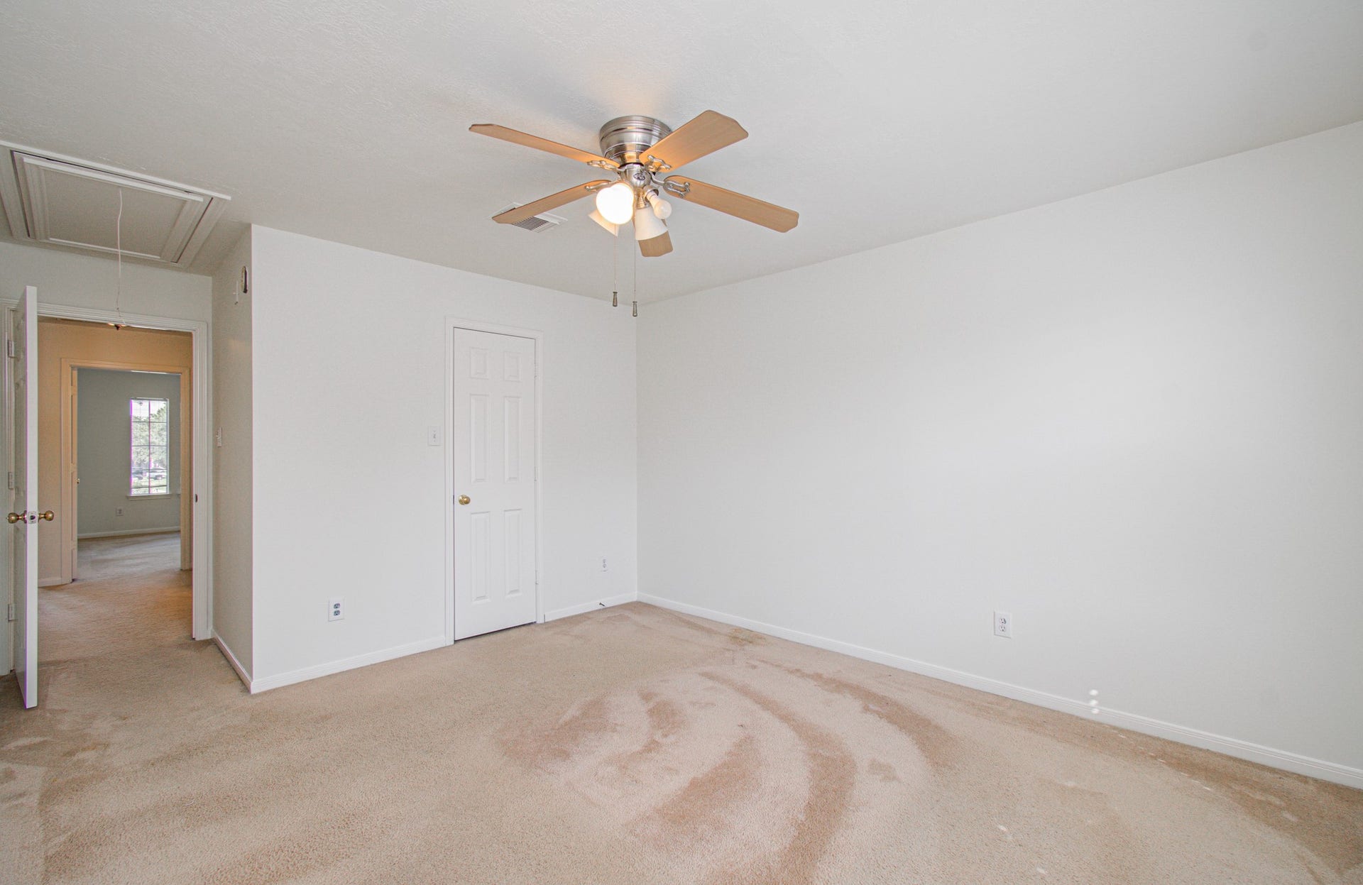 1402 Pine Knot Court, Pearland, TX 77581 Bedroom #4 upstairs.