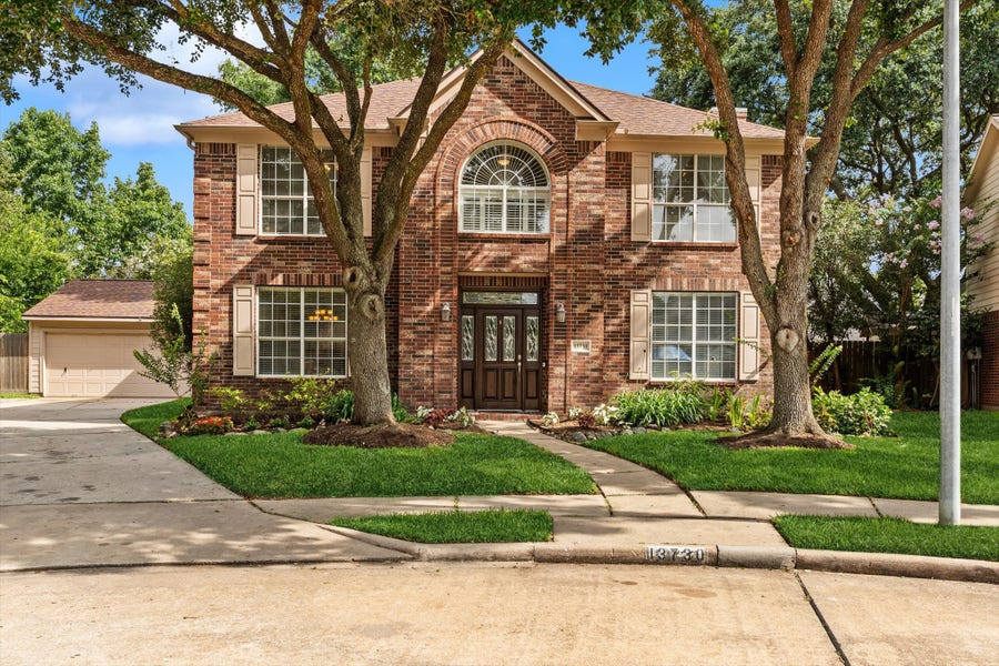 Property photo for 13730 Klamath Falls Drive, Houston, TX