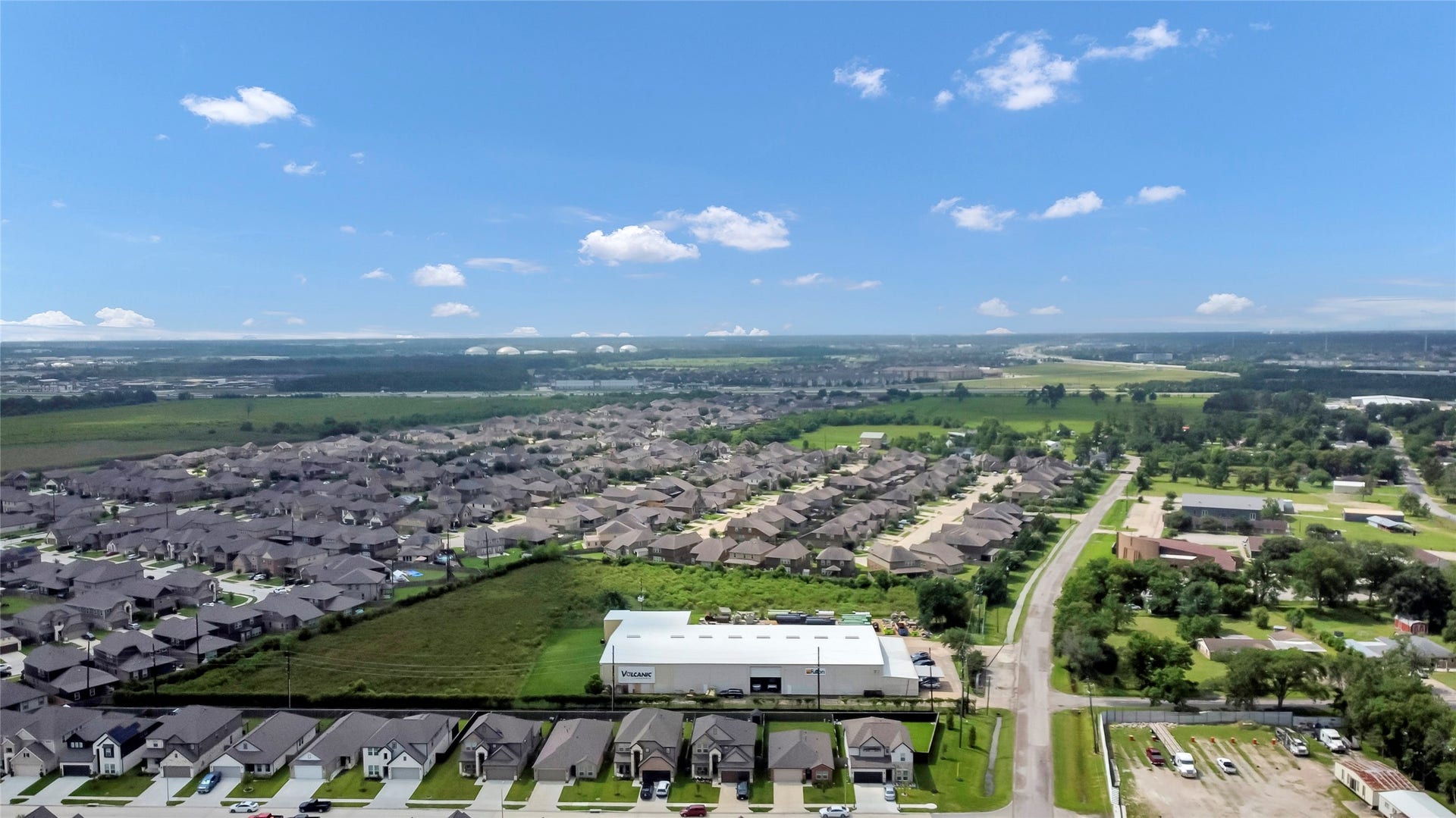 14506 Tundra Swan Drive, Houston, TX 77049 14506 Tundra Swan Drive, Houston, TX 77049