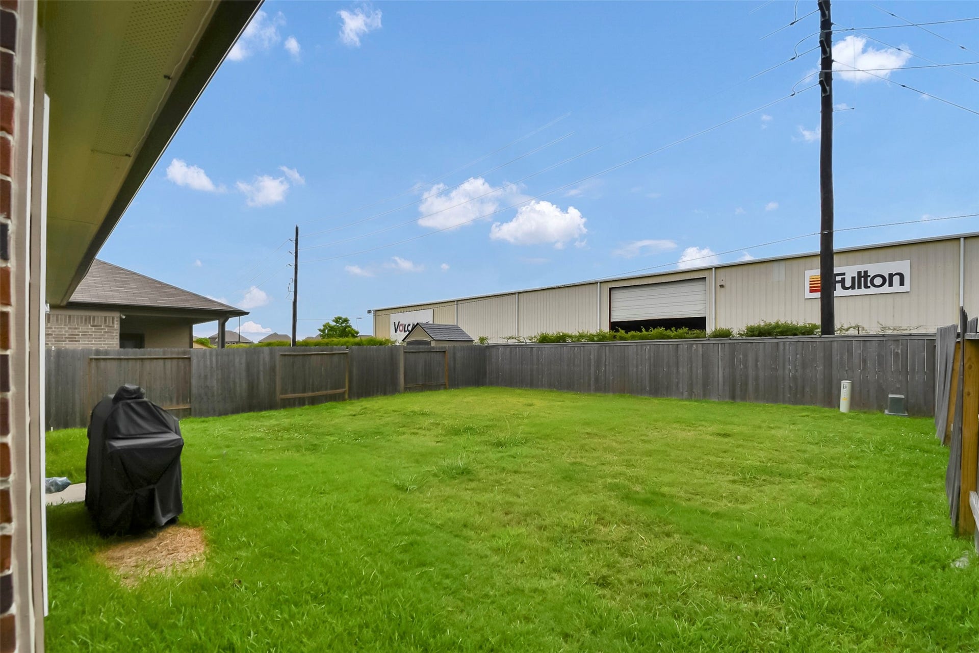 14506 Tundra Swan Drive, Houston, TX 77049 Great size back yard