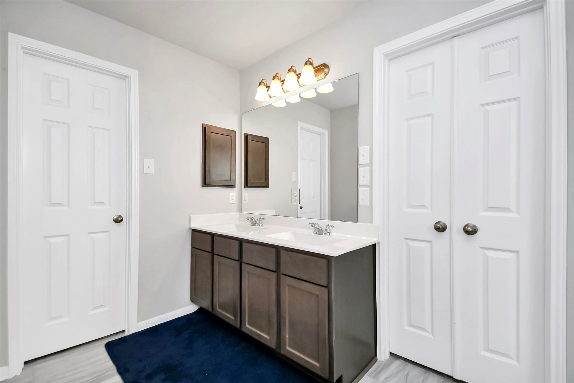 14506 Tundra Swan Drive, Houston, TX 77049 Primary Bathroom with double sinks