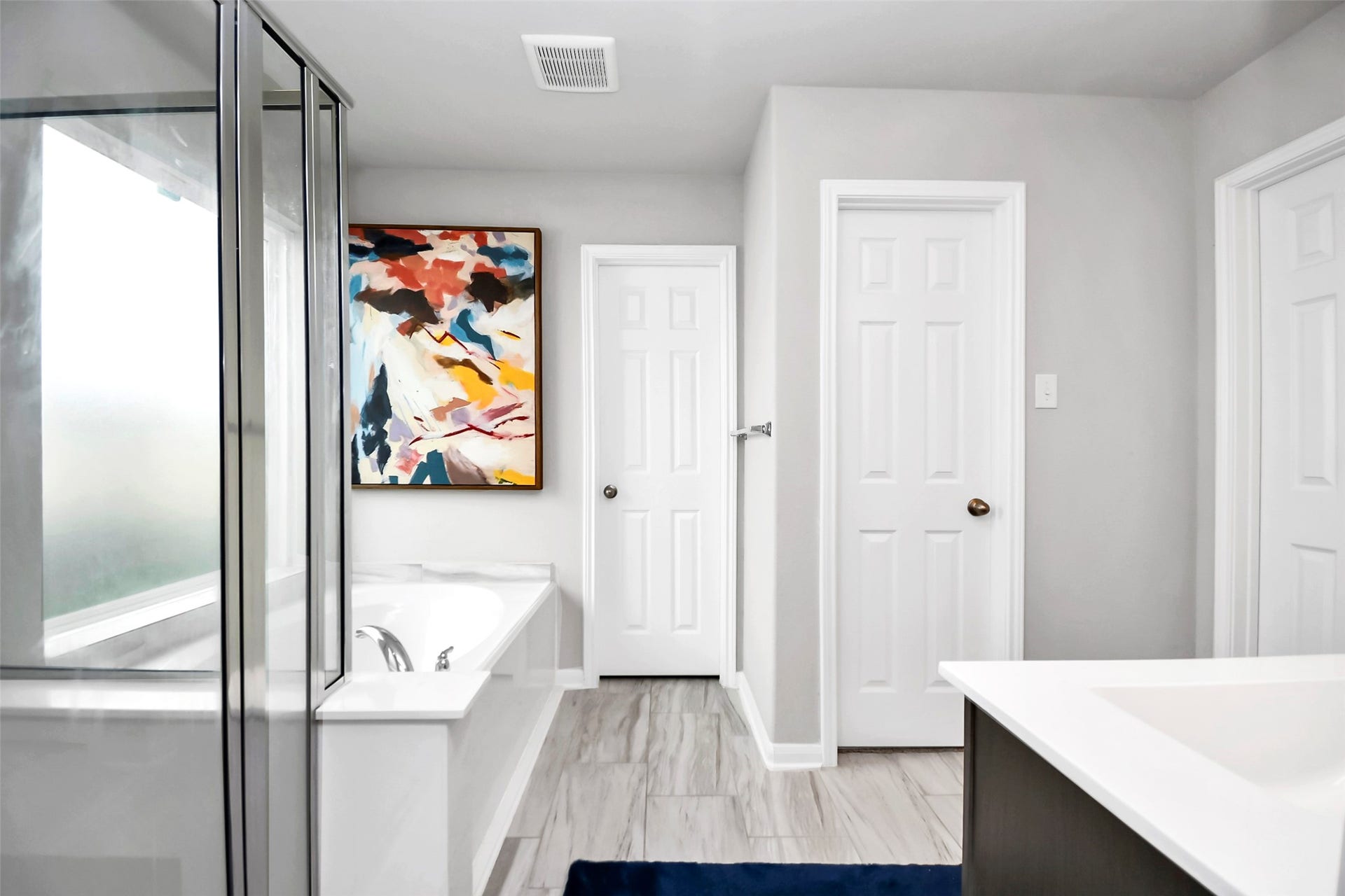 14506 Tundra Swan Drive, Houston, TX 77049 Primary Bathroom with Shower and tub