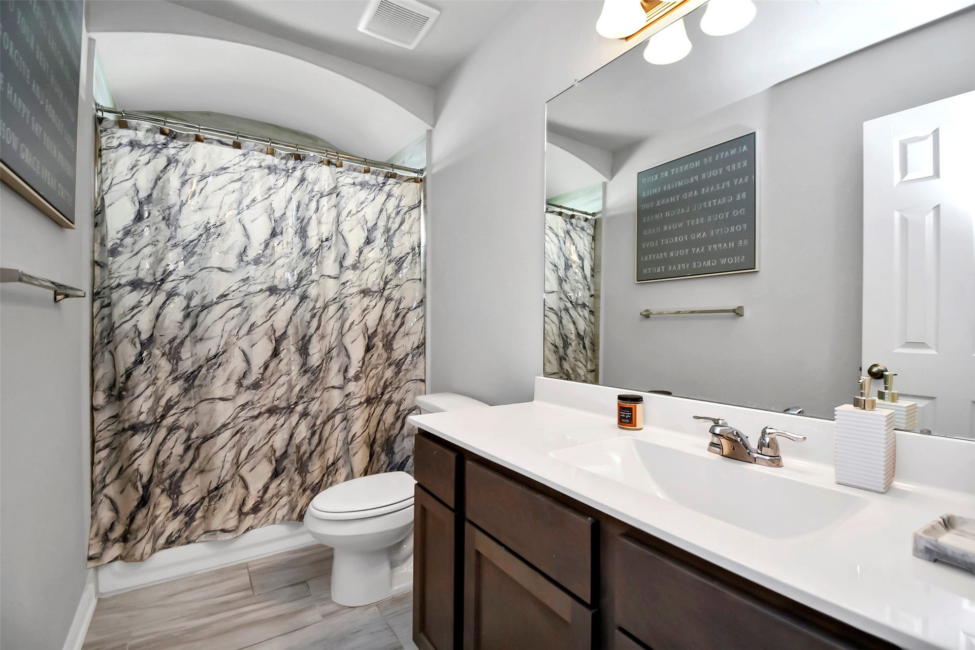 14506 Tundra Swan Drive, Houston, TX 77049 14506 Tundra Swan Drive, Houston, TX 77049