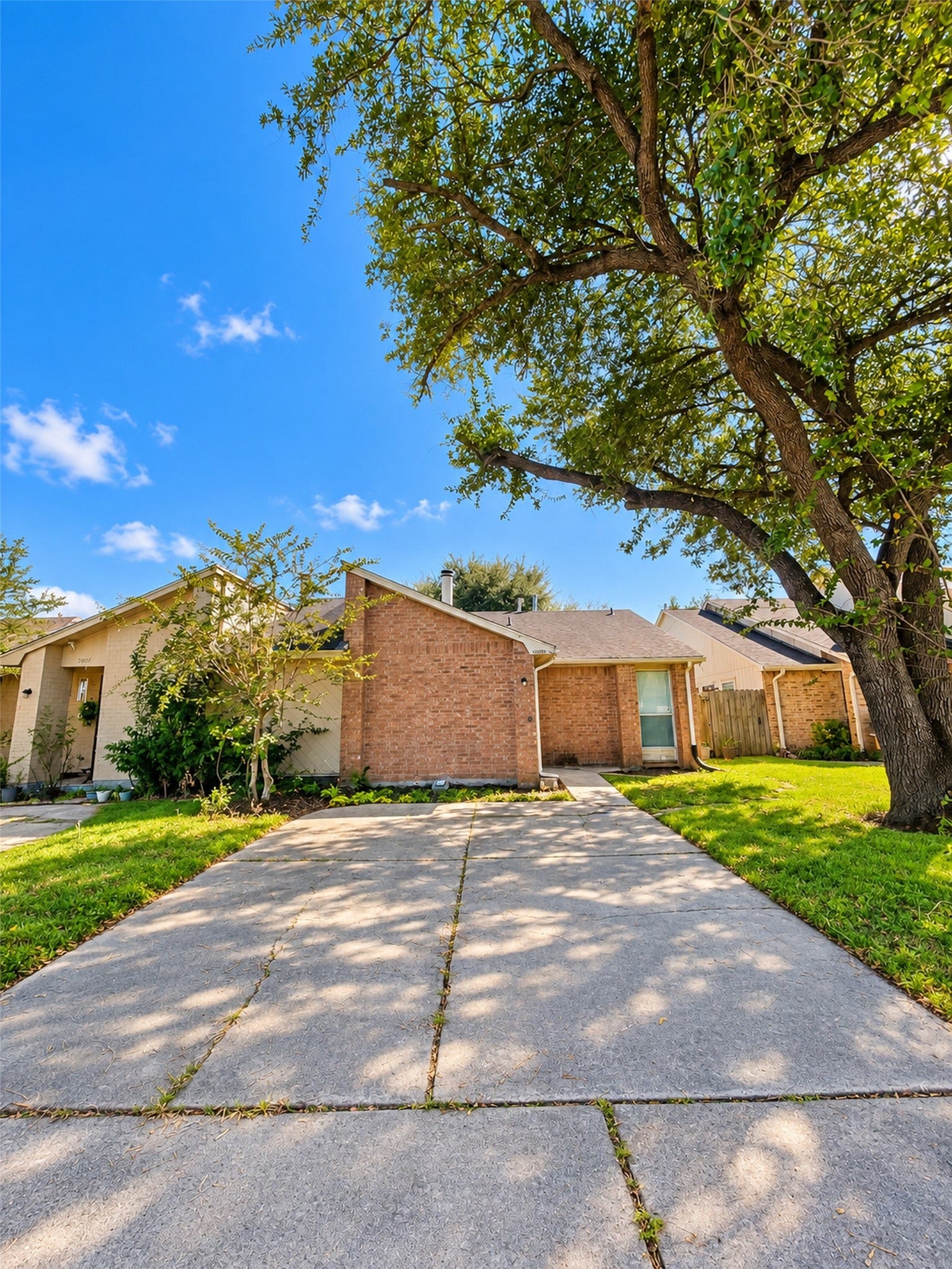 5409 Ridge Wind Lane, Houston, TX 77053 5409 Ridge Wind Lane, Houston, TX 77053
