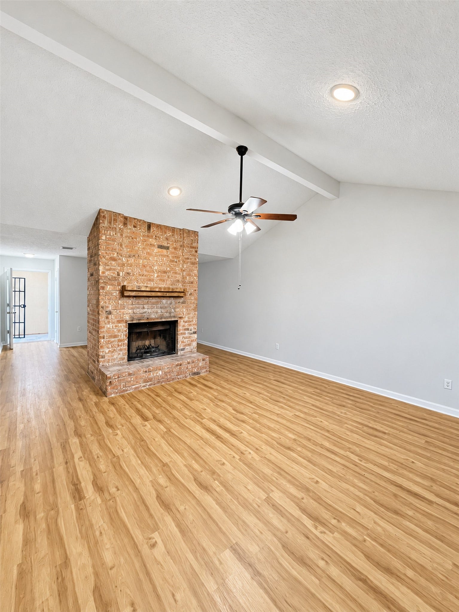 5409 Ridge Wind Lane, Houston, TX 77053 5409 Ridge Wind Lane, Houston, TX 77053