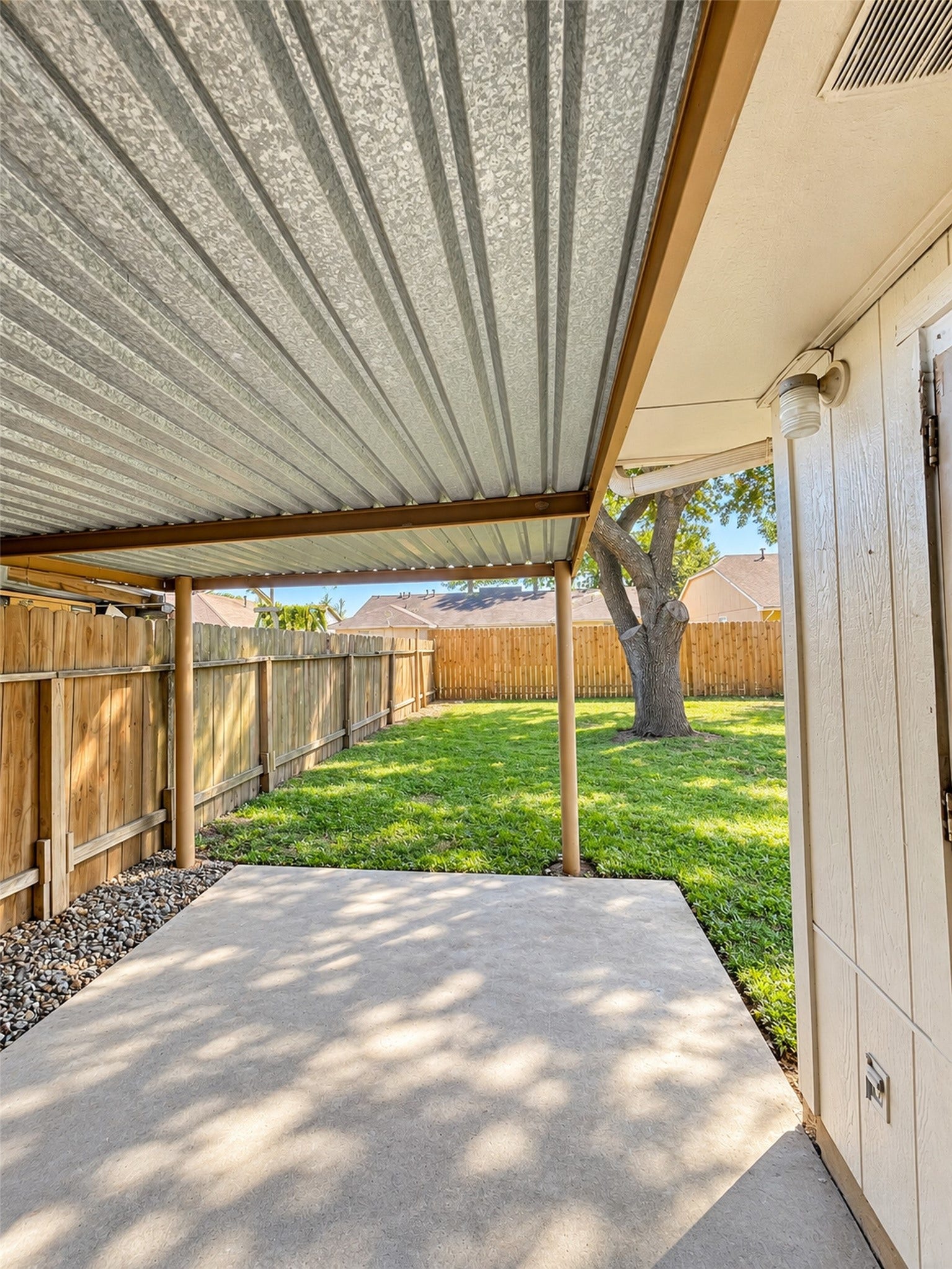 5409 Ridge Wind Lane, Houston, TX 77053 5409 Ridge Wind Lane, Houston, TX 77053