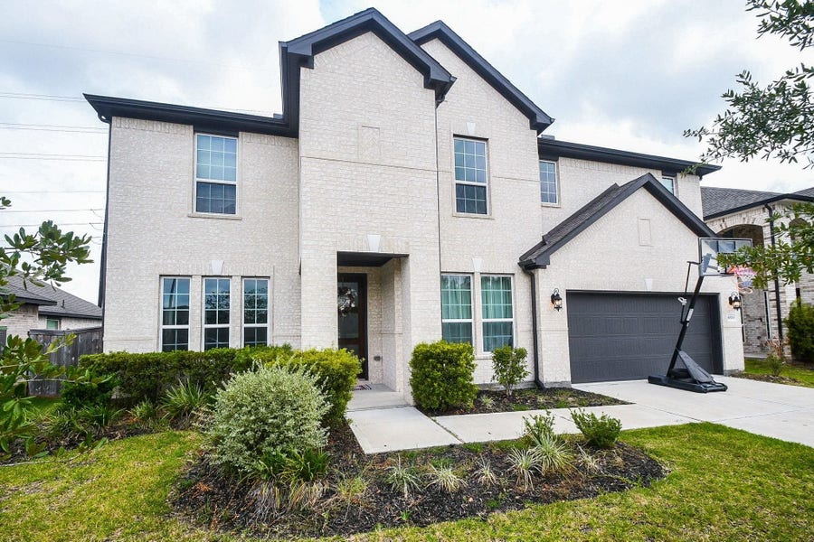 Property photo for 4819 Autumn Hills Trail, Pearland, TX