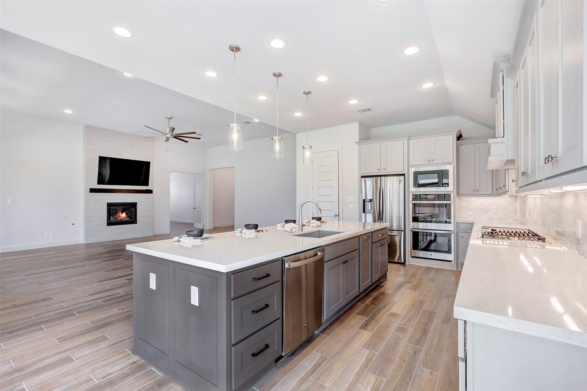 30527 Watershed Way, Fulshear, TX 77441 30527 Watershed Way, Fulshear, TX 77441