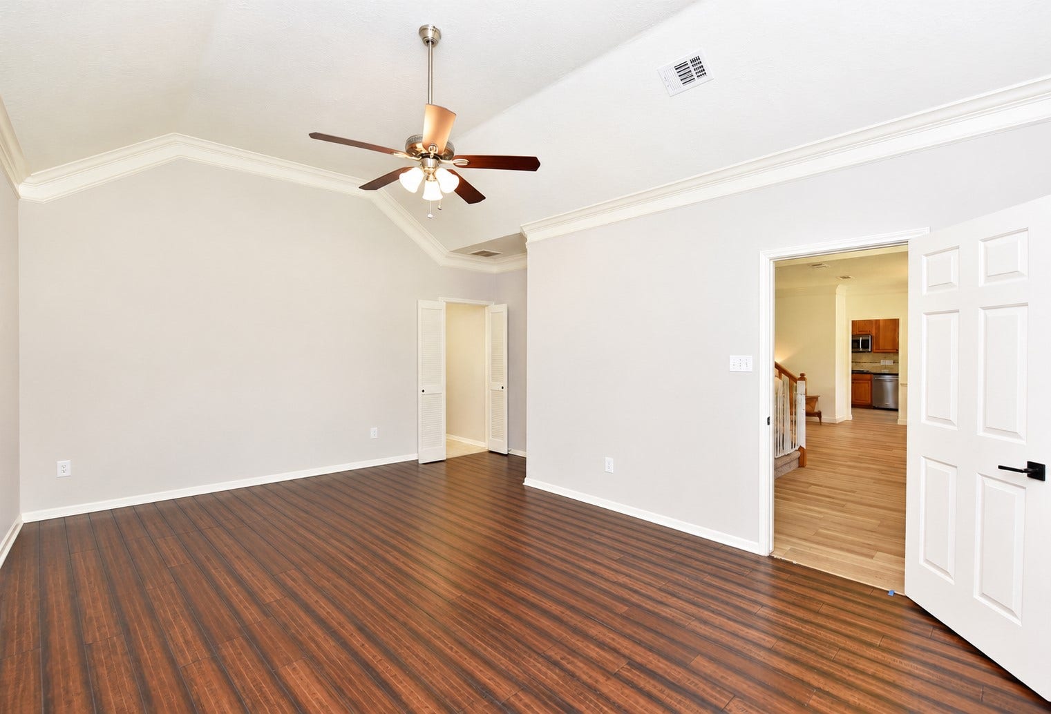 1110 Lake Estates Drive, Sugar Land, TX 77498