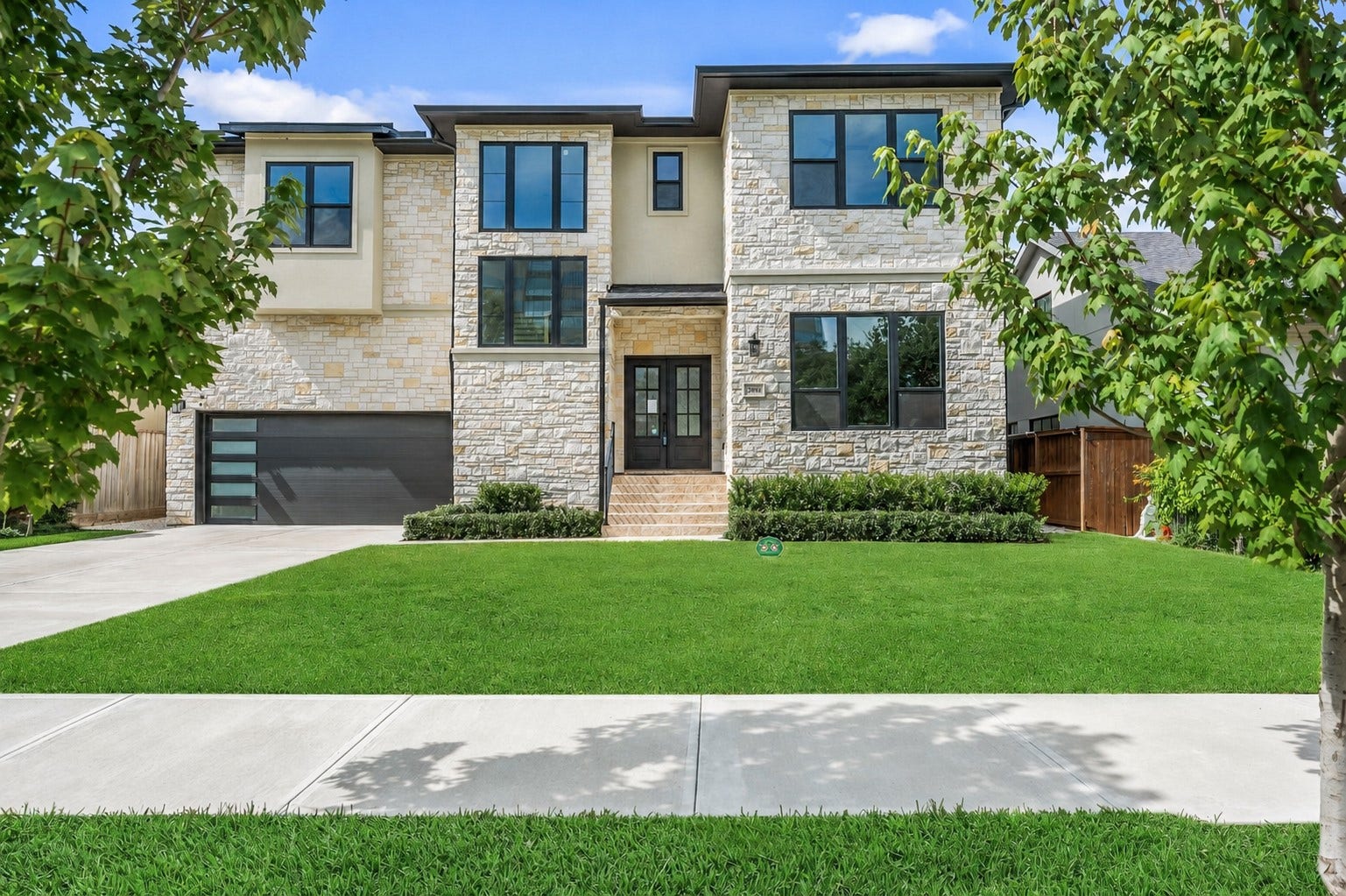 2046 MacArthur Street, Houston, TX 77030 2046 MacArthur Street, Houston, TX 77030