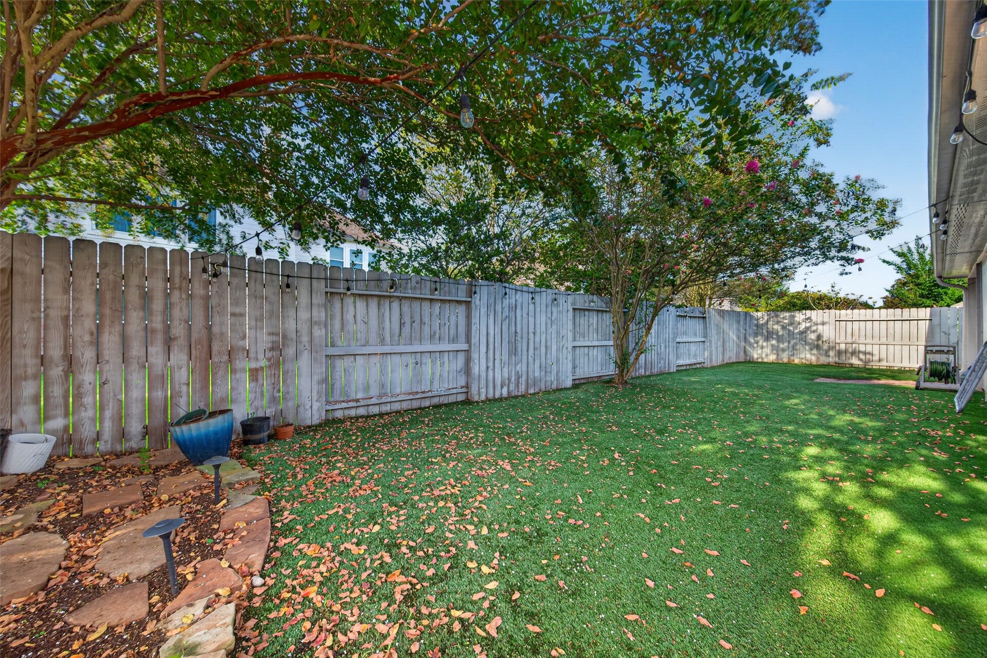 11603 Island Breeze Street, Pearland, TX 77584 Lots of green space for kids and pets.