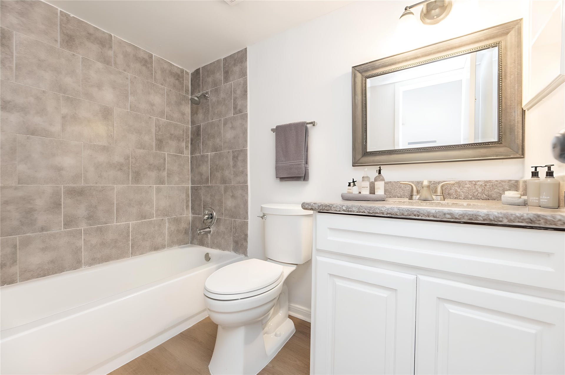 3900 Woodchase Drive, #80, Houston, TX 77042 3900 Woodchase Drive, #80, Houston, TX 77042