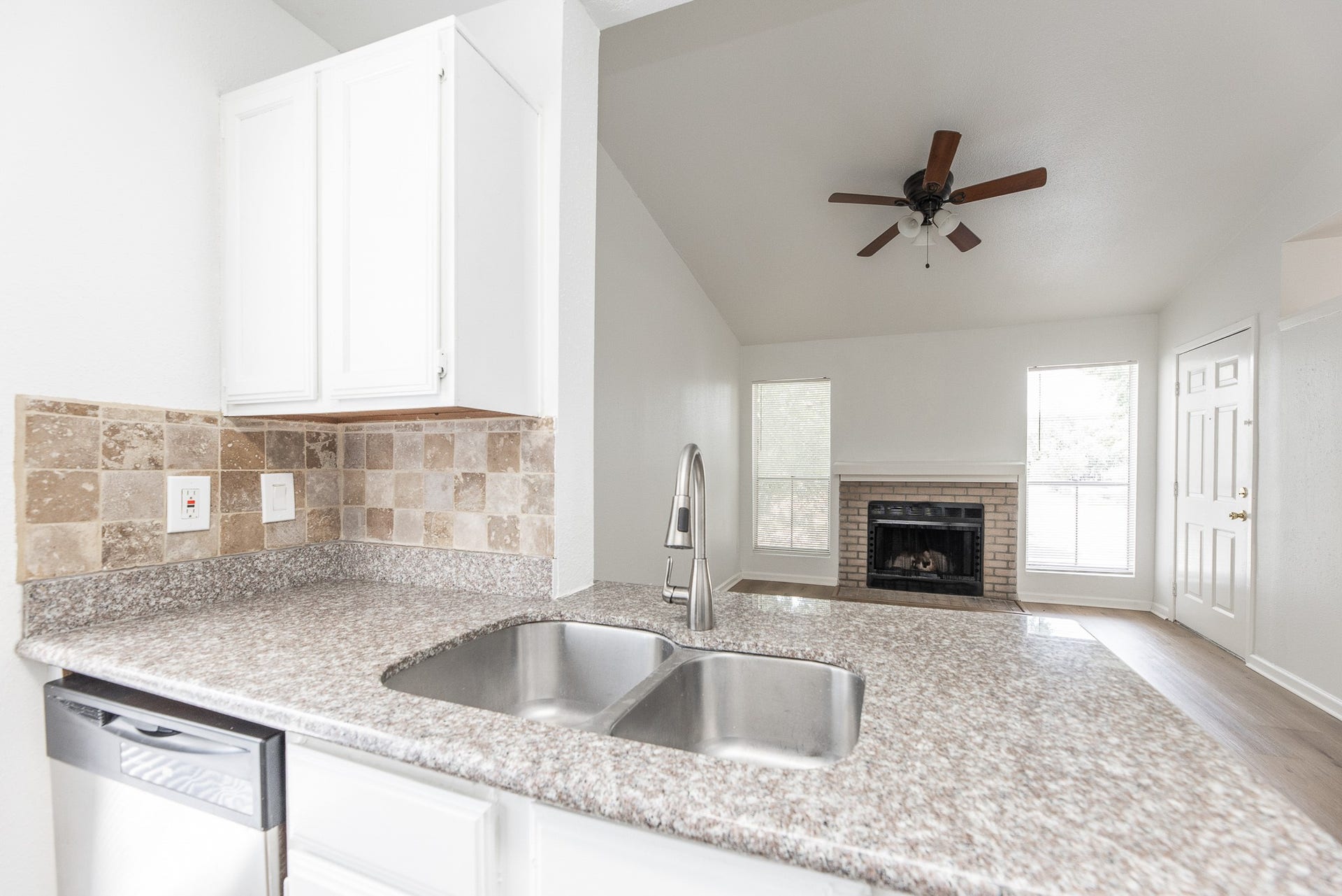 3900 Woodchase Drive, #80, Houston, TX 77042 3900 Woodchase Drive, #80, Houston, TX 77042