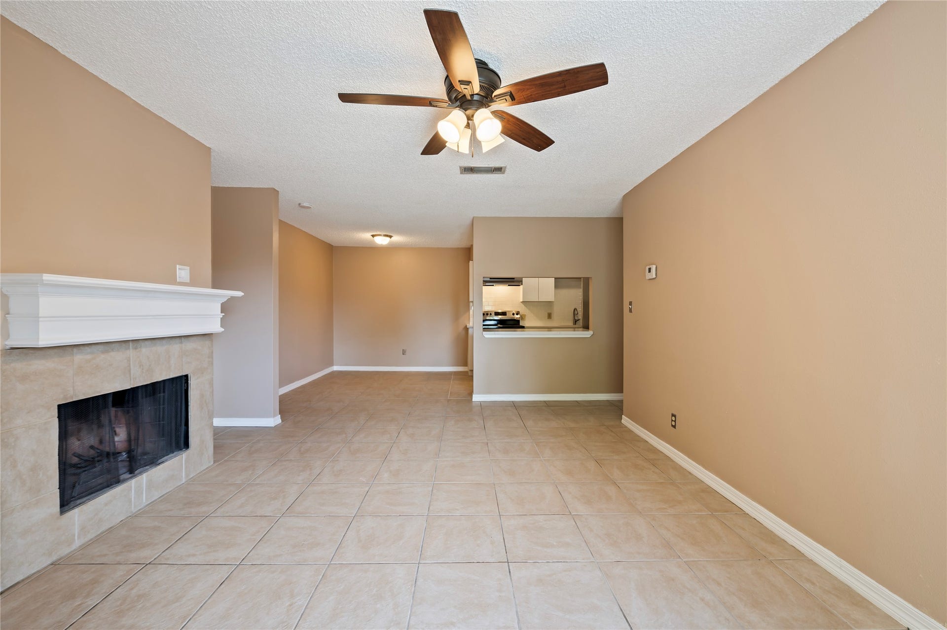 2501 Gulf Freeway, #6A, Dickinson, TX 77539 2501 Gulf Freeway, #6A, Dickinson, TX 77539