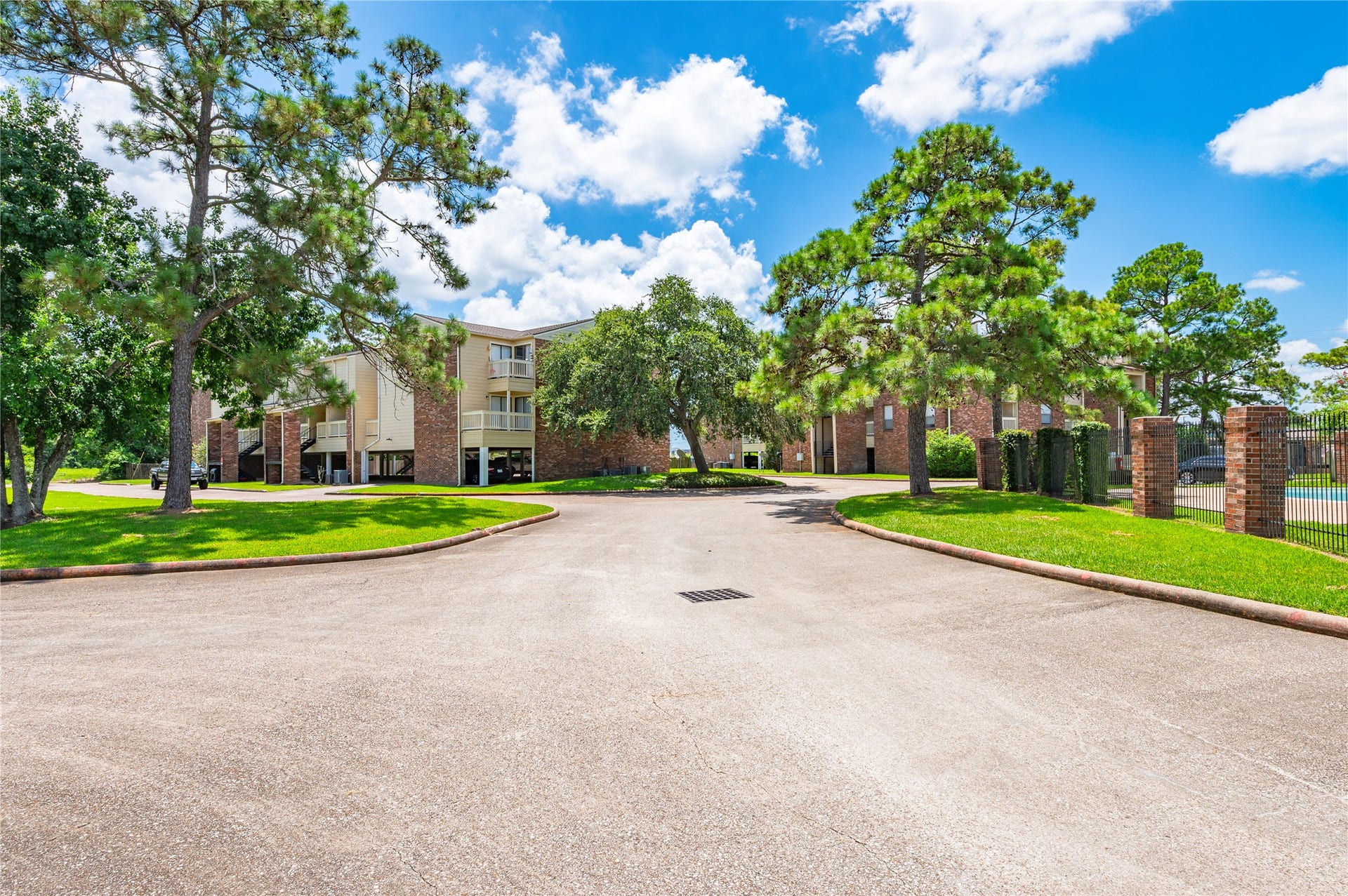 2501 Gulf Freeway, #6A, Dickinson, TX 77539 2501 Gulf Freeway, #6A, Dickinson, TX 77539