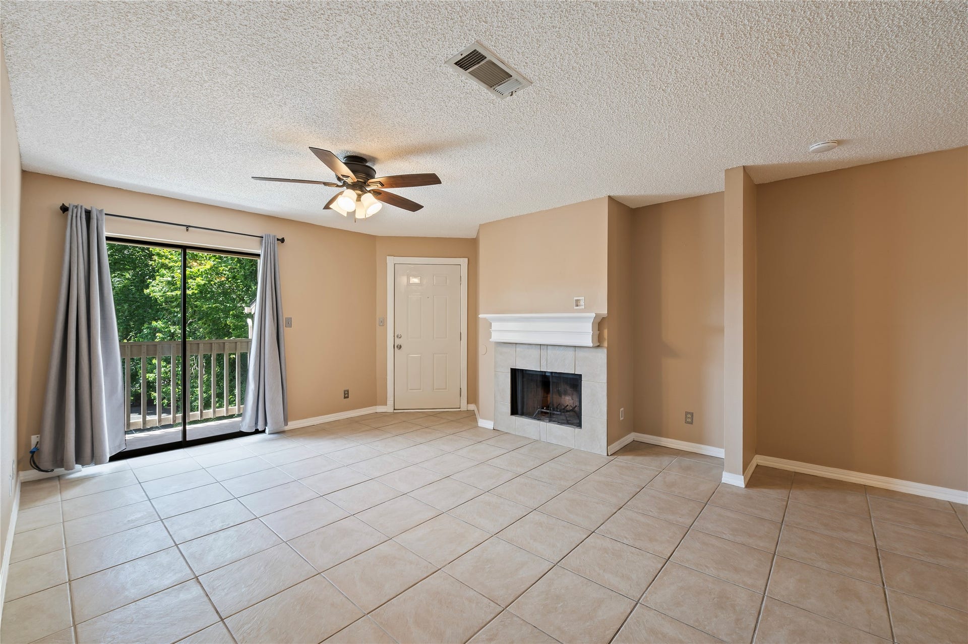 2501 Gulf Freeway, #6A, Dickinson, TX 77539 2501 Gulf Freeway, #6A, Dickinson, TX 77539