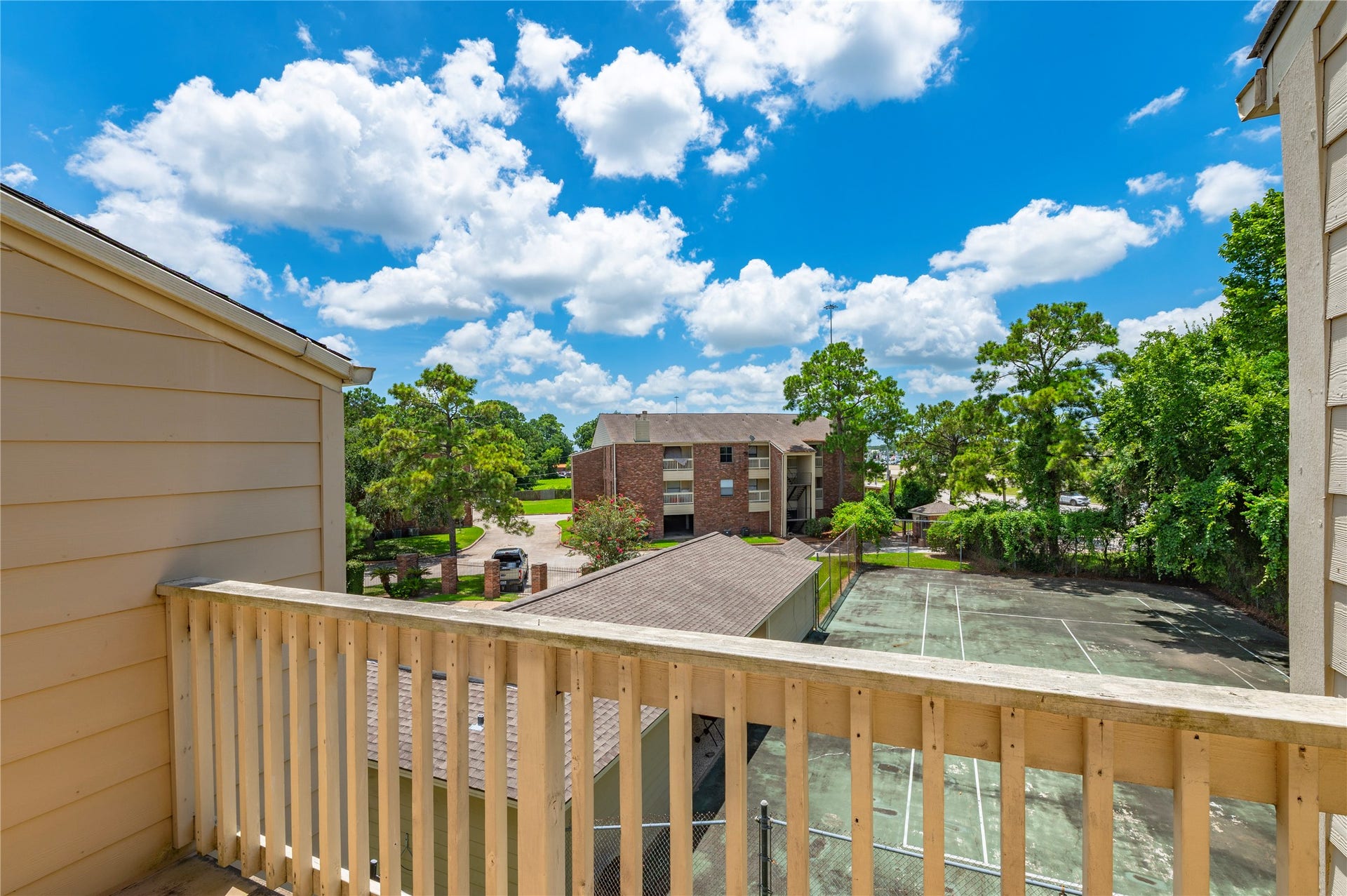 2501 Gulf Freeway, #6A, Dickinson, TX 77539 Primary Bedroom Balcony