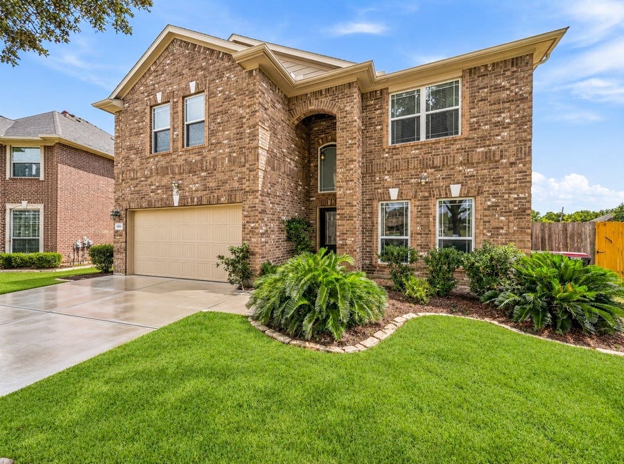 Property photo for 3011 Straight Elm Street, Fresno, TX