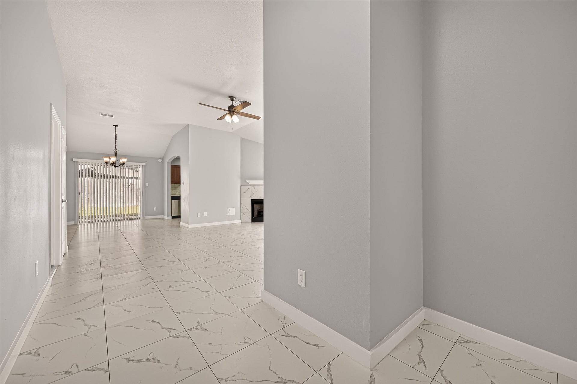 15522 Town Green Drive, Houston, TX 77083 15522 Town Green Drive, Houston, TX 77083