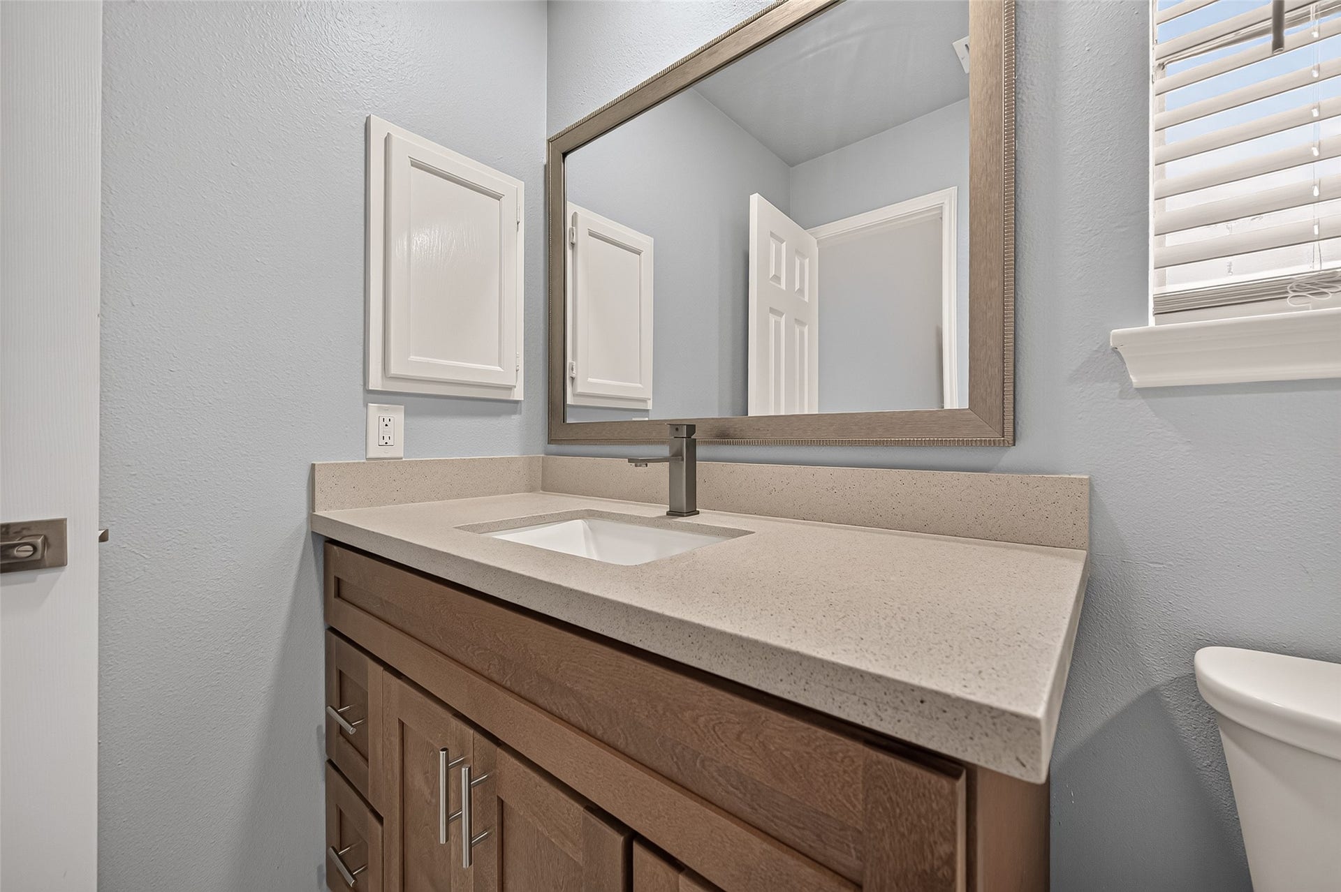 15522 Town Green Drive, Houston, TX 77083 15522 Town Green Drive, Houston, TX 77083