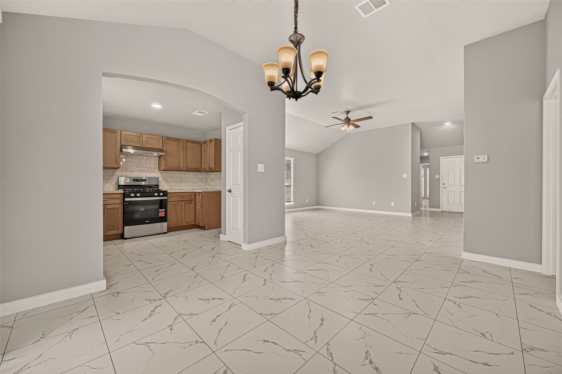 15522 Town Green Drive, Houston, TX 77083 15522 Town Green Drive, Houston, TX 77083